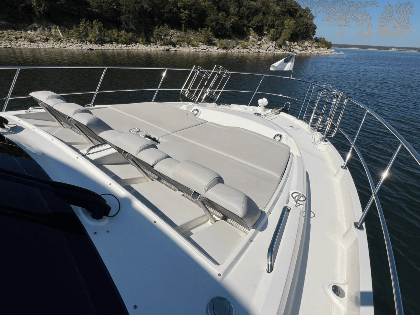 2018 Sea Ray FLY 520