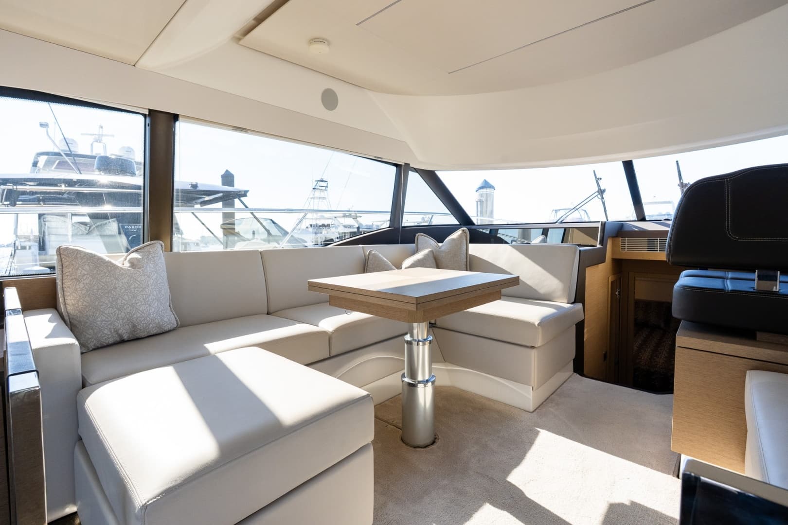 2022 Prestige 460