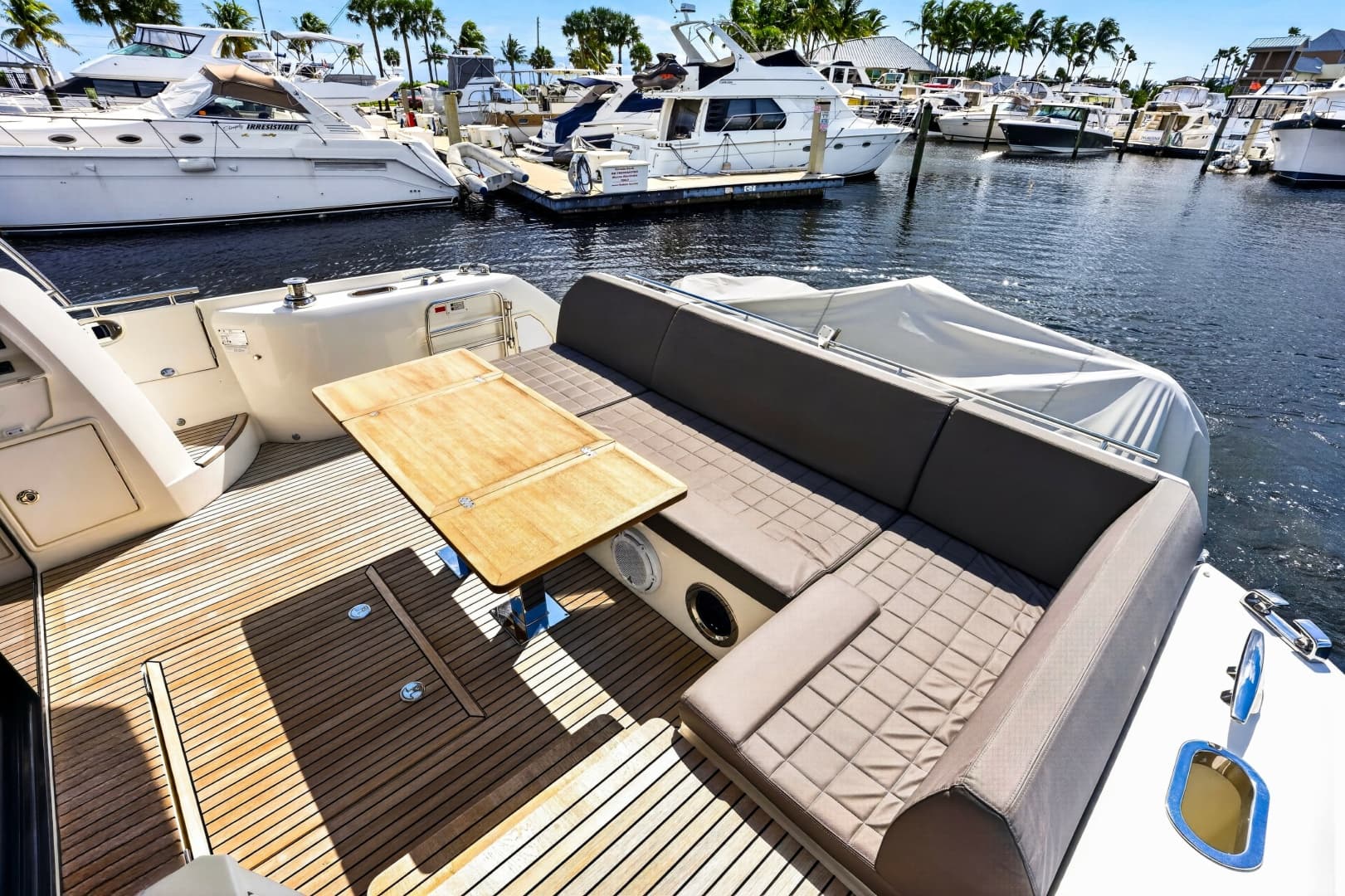 2019 Prestige 520S