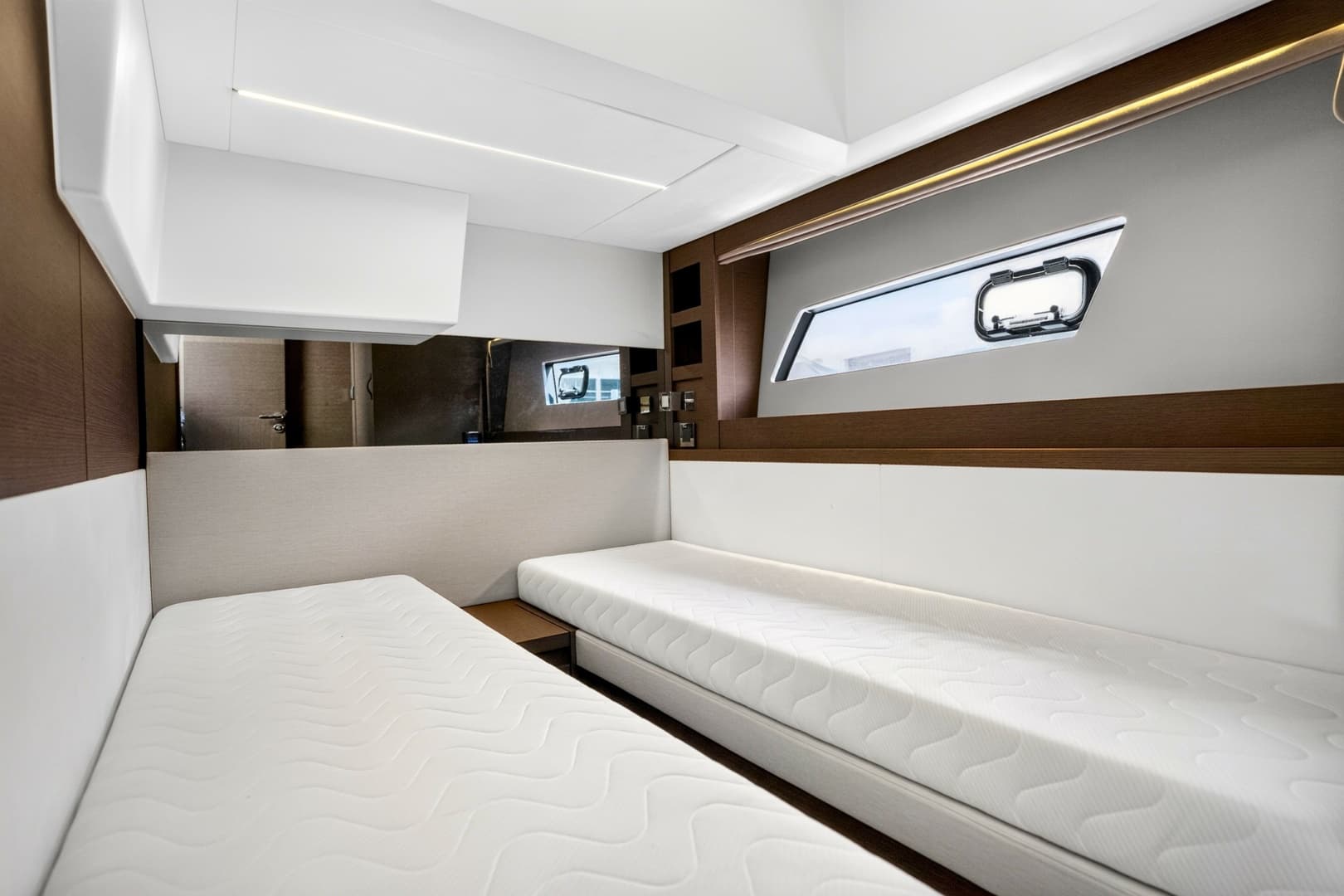2019 Prestige 520S