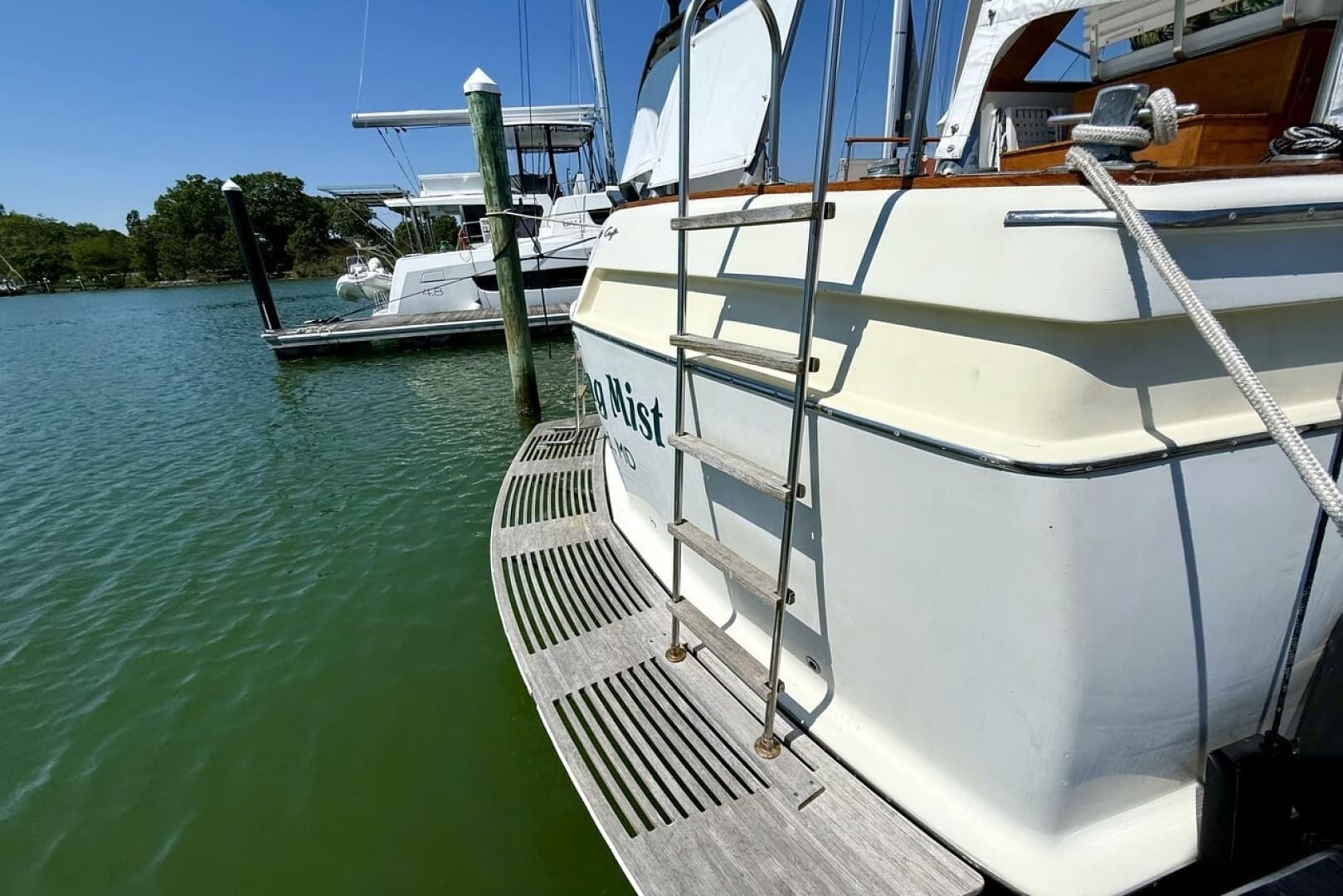 1967 Chris-Craft 47 Commander