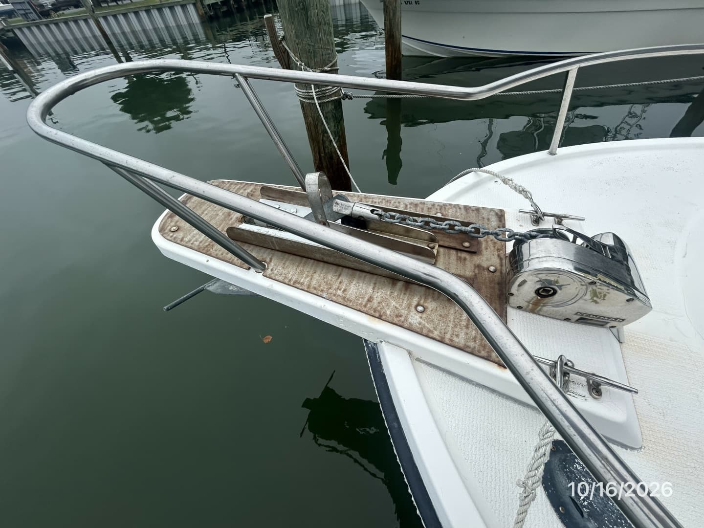 26' Shamrock anchor windlass1