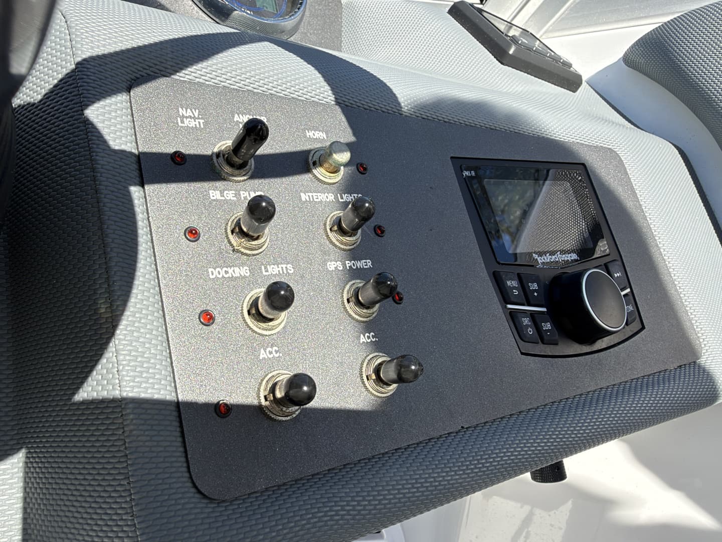 2018 Cobalt 220S
