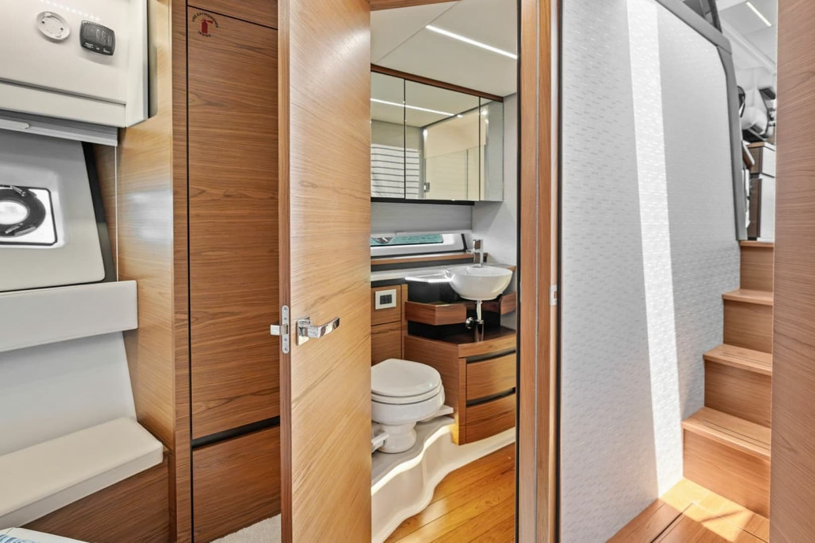 2024 Tiara Yachts 48 LE