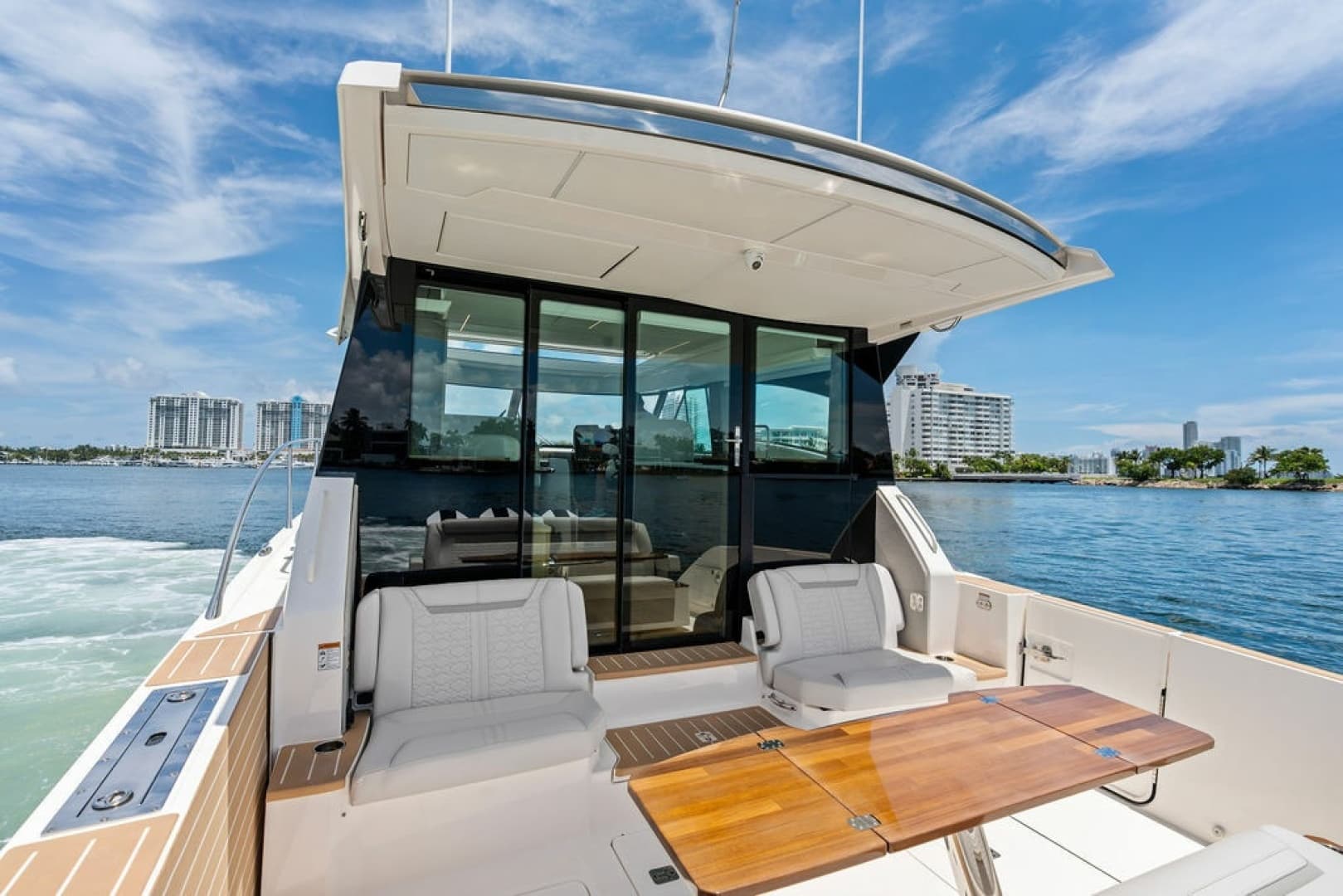 2024 Tiara Yachts 48 LE