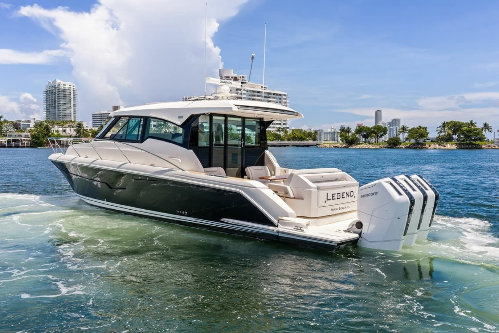 2024 Tiara Yachts 48 LE