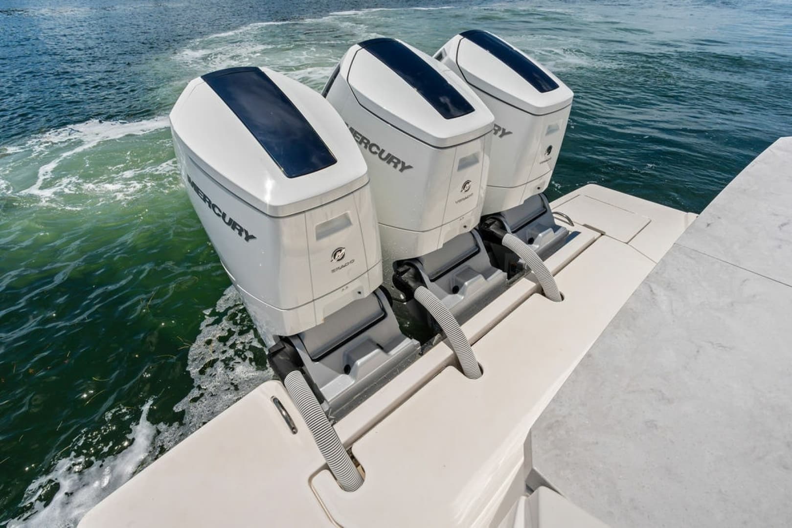 2024 Tiara Yachts 48 LE