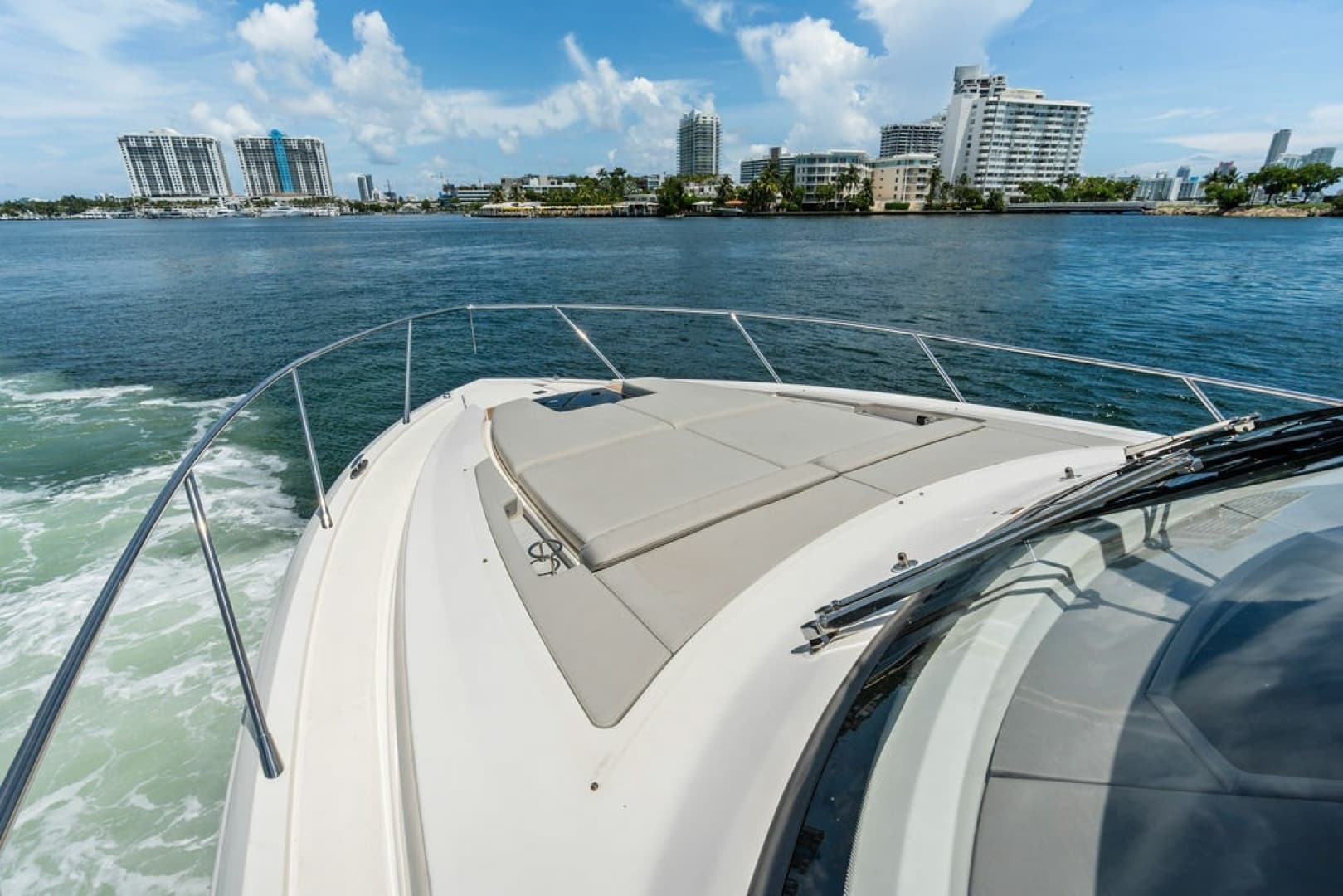 2024 Tiara Yachts 48 LE