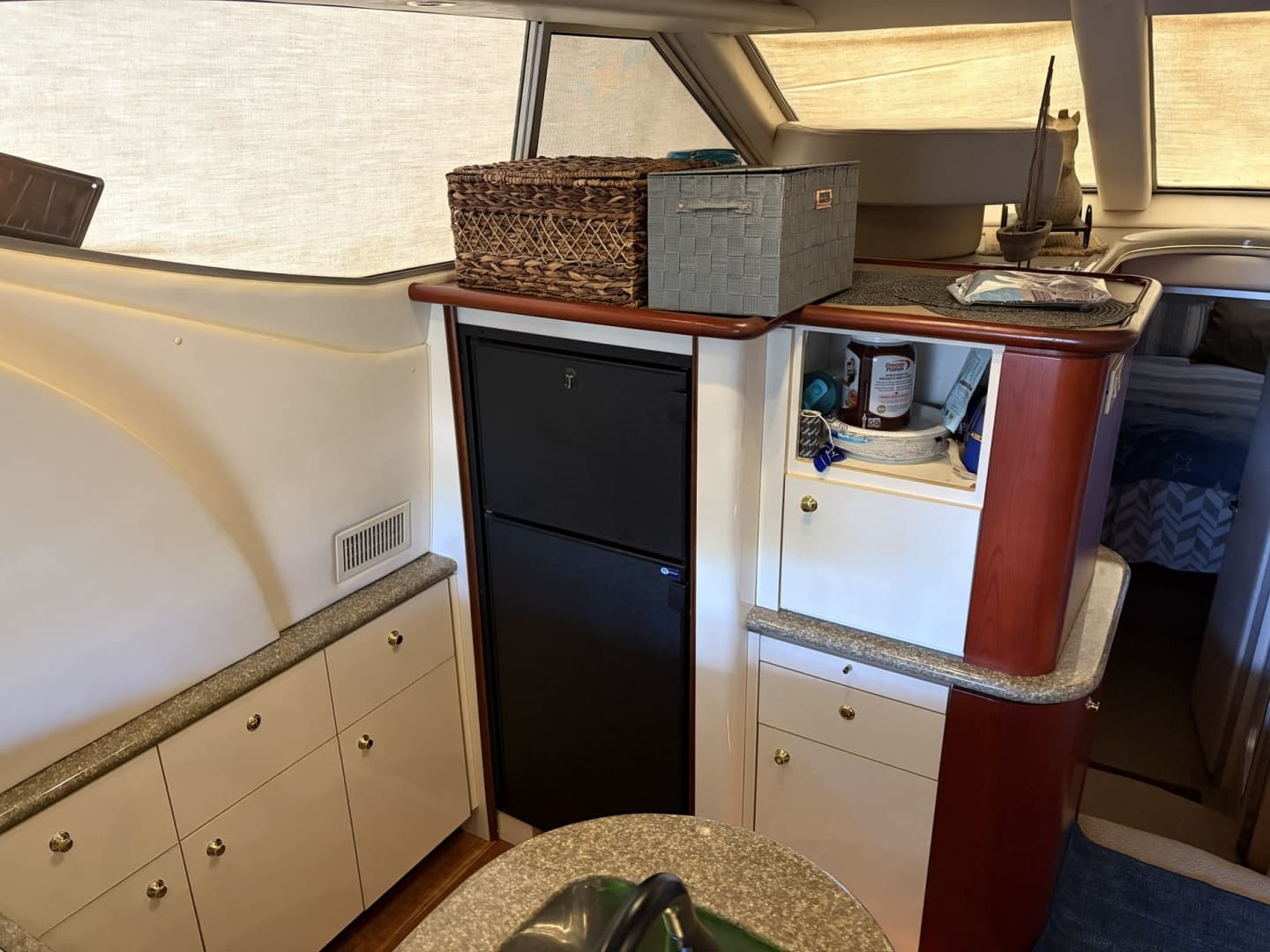 1998 Maxum 4600 SCB