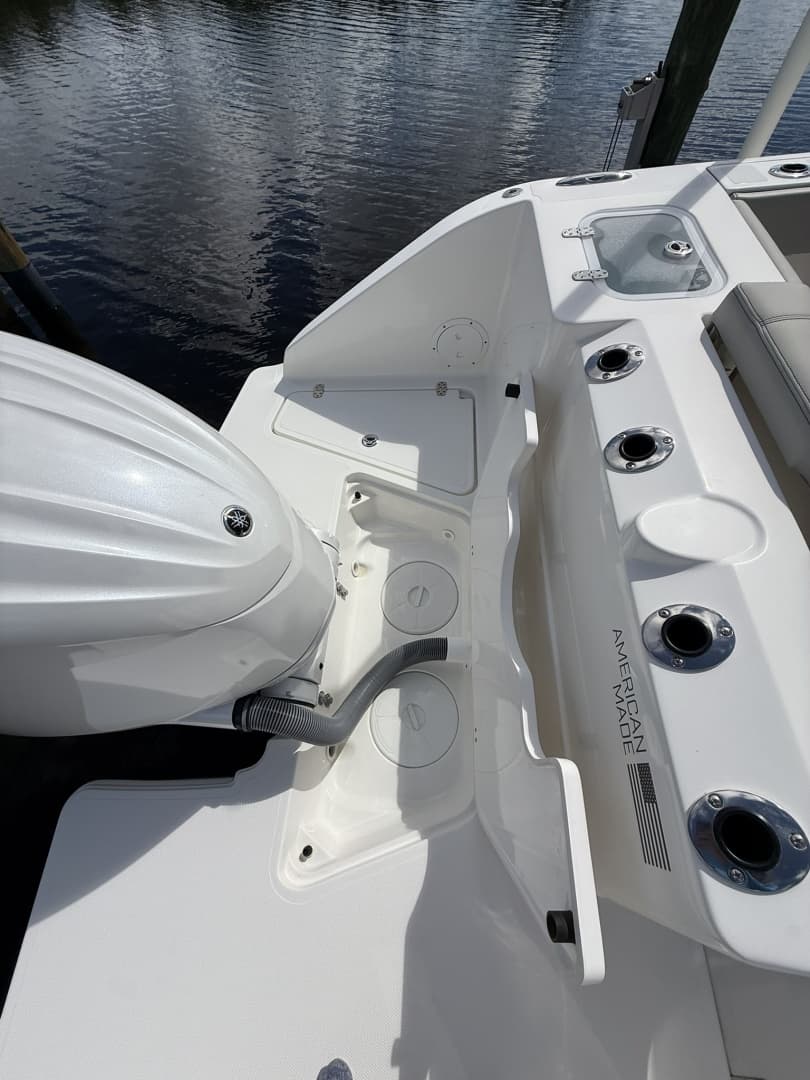 2023 Pursuit S248
