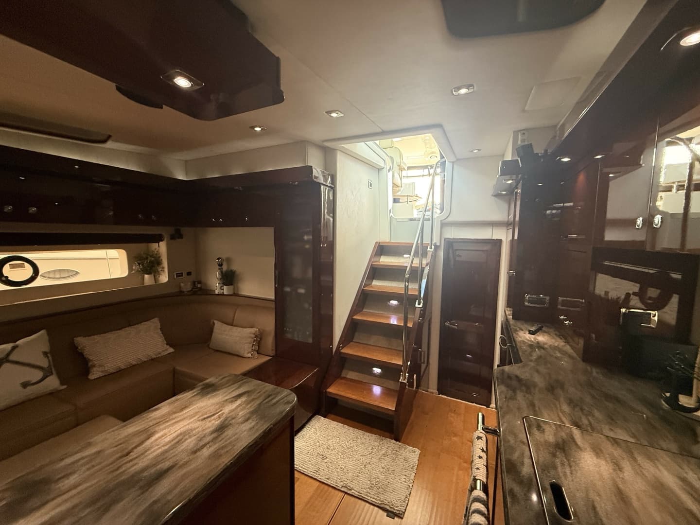 2013 Sea Ray 580 Sundancer