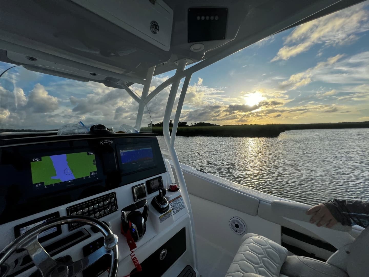 2021 Sea Fox 288 Commander