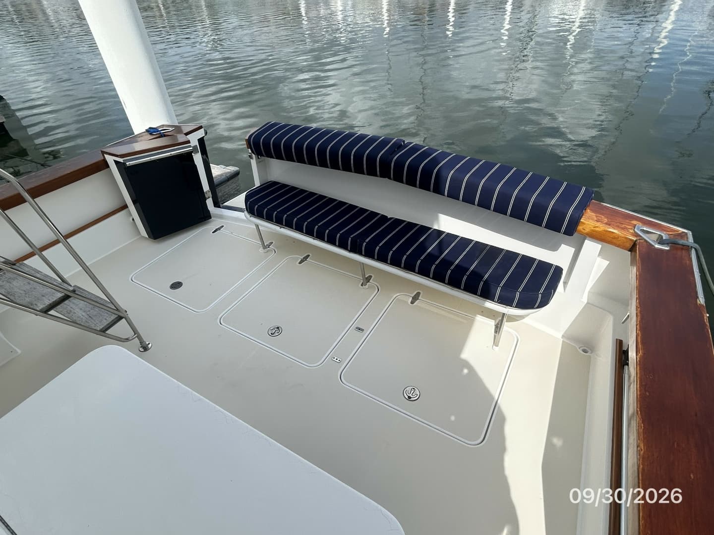 42' Sabre cockpit1