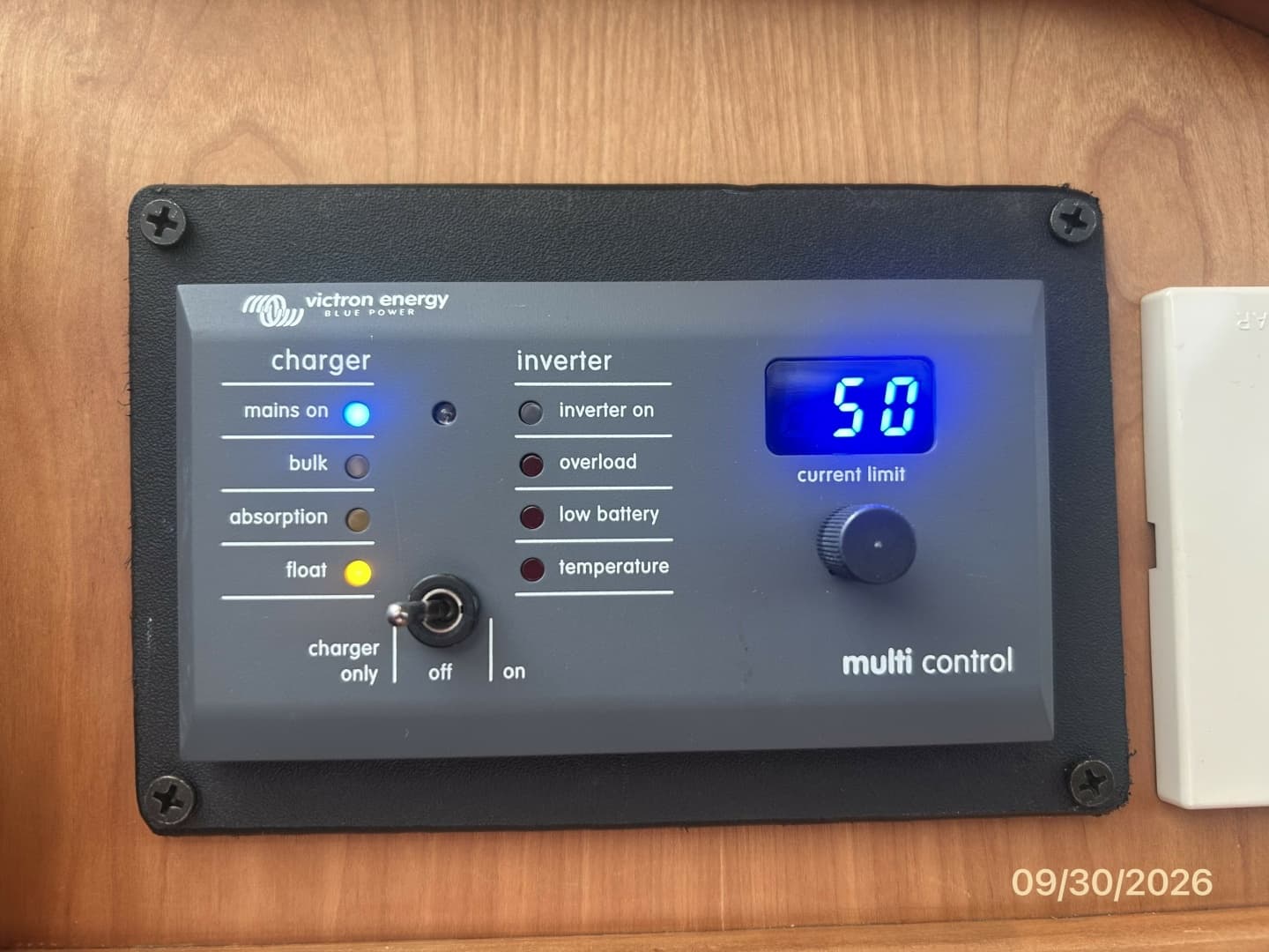42' Sabre inverter remote panel