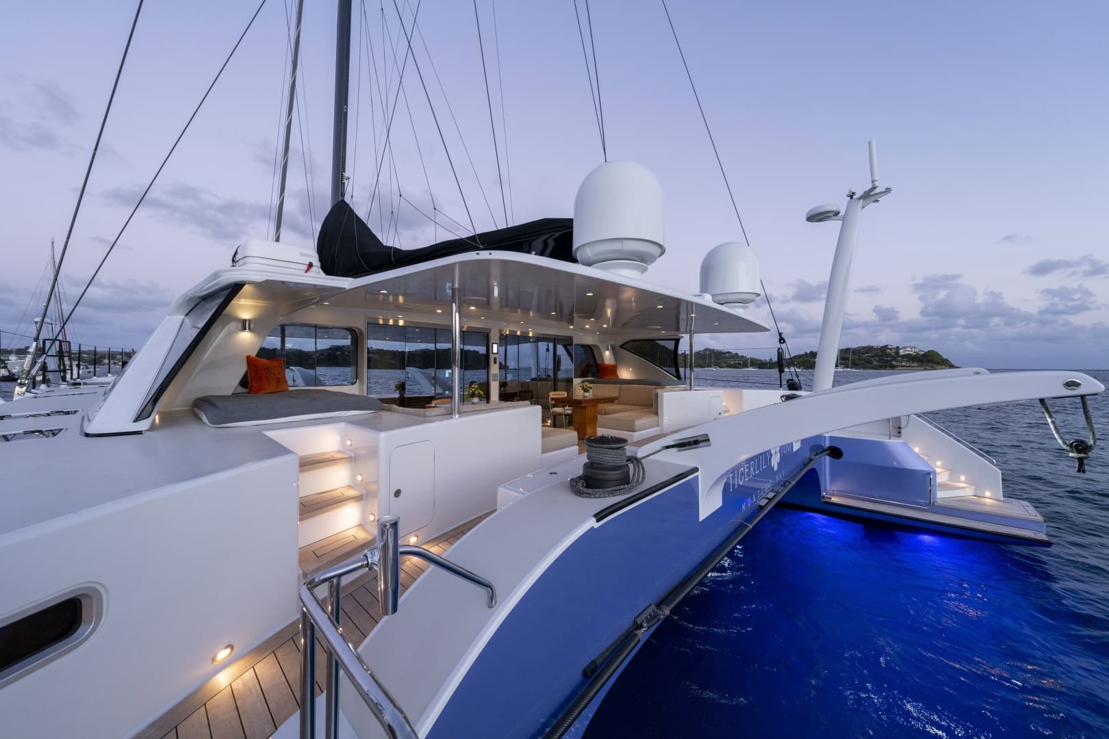 2010 Gunboat 
