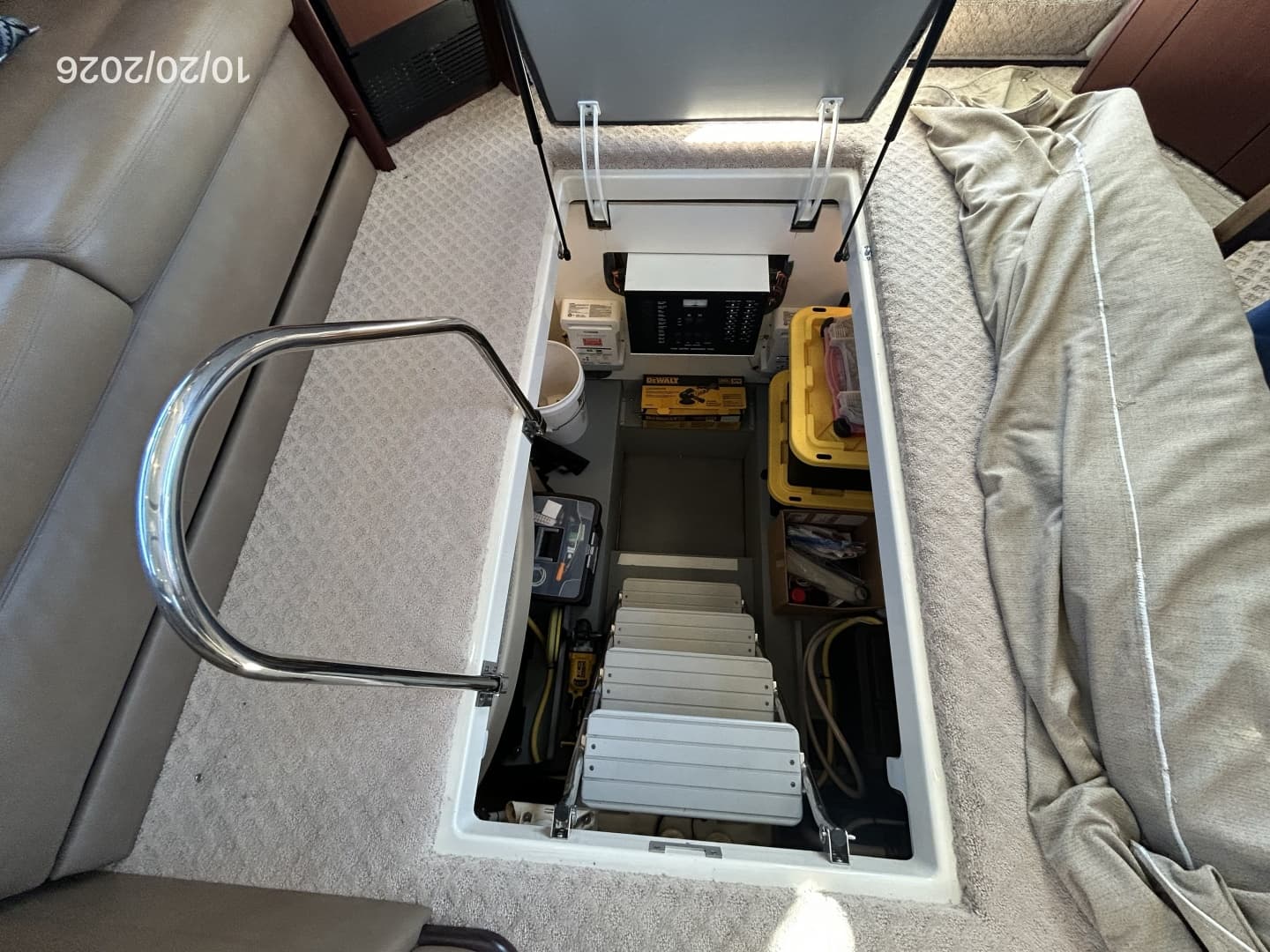 Meridian 441 utility room access