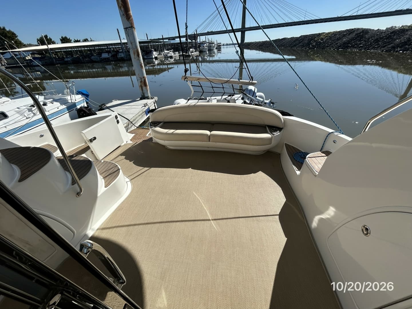 Meridian 441 aftdeck2