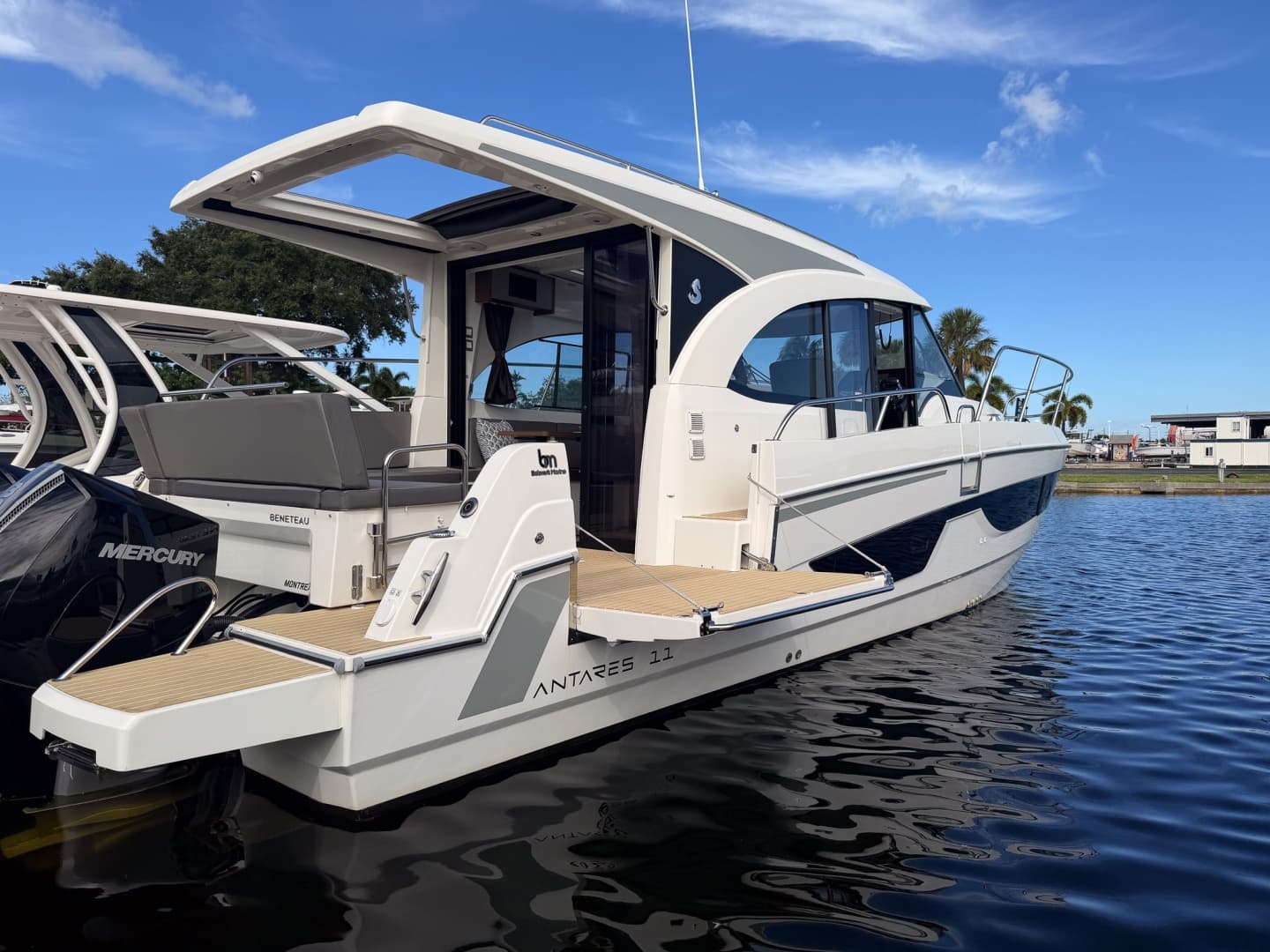 2024 Beneteau Antares 11 Coupe