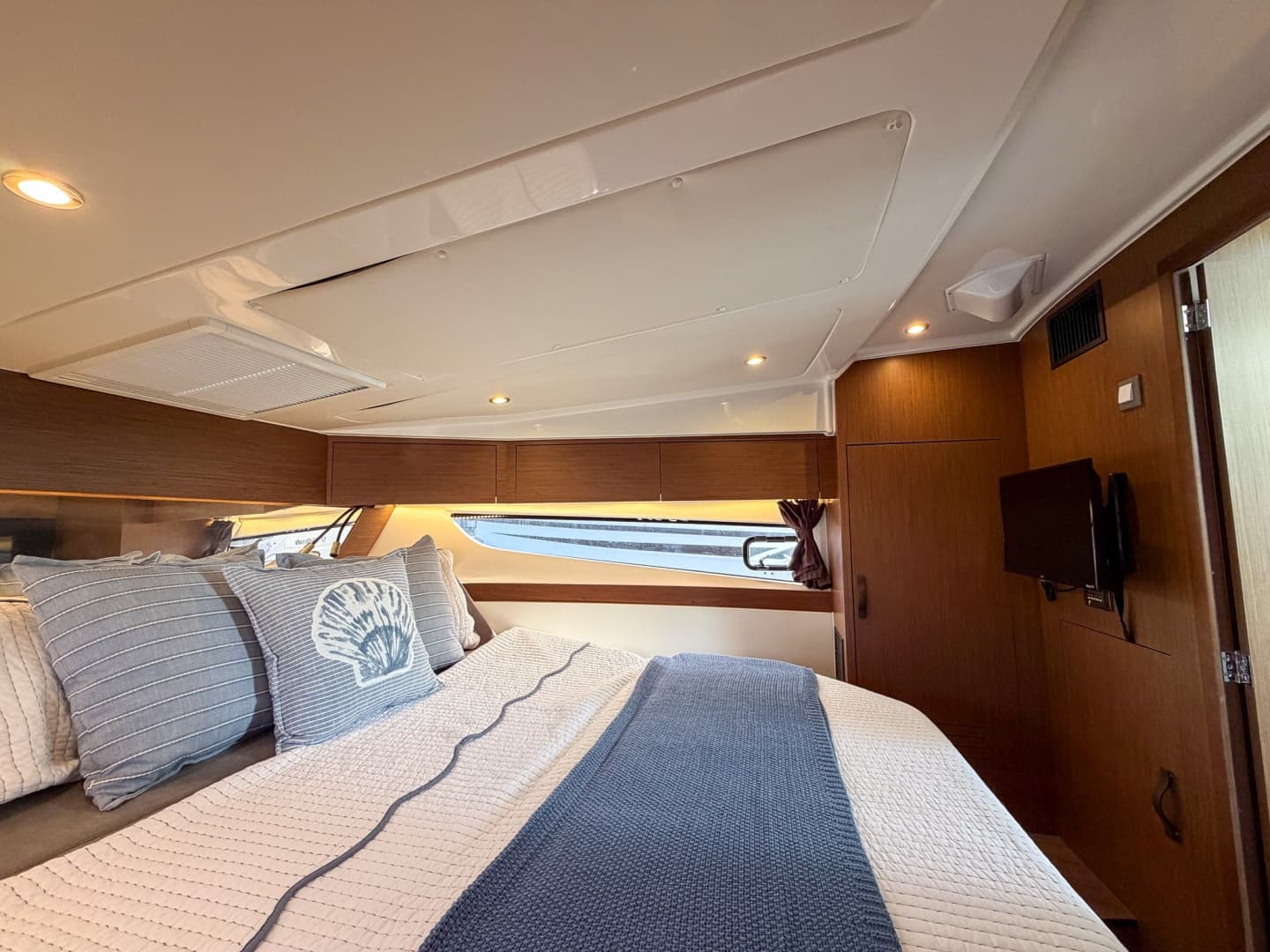 2024 Beneteau Antares 11 Coupe