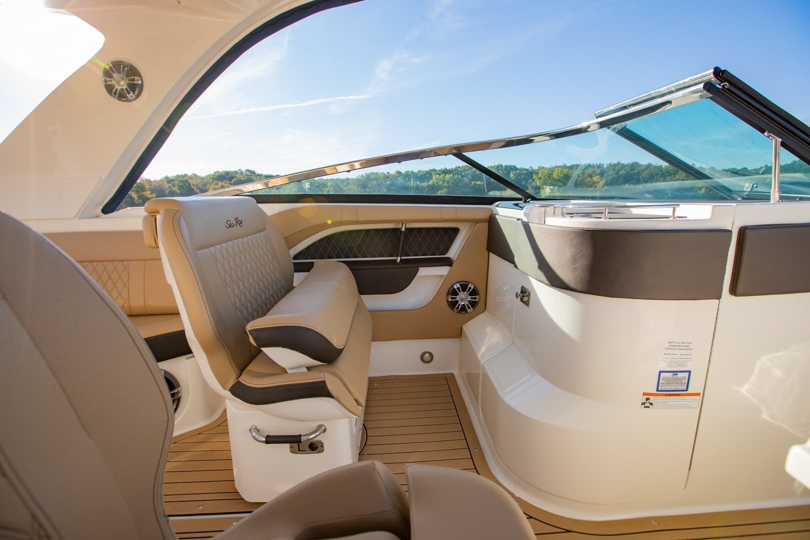 2021 Sea Ray 310 SLX Outboard