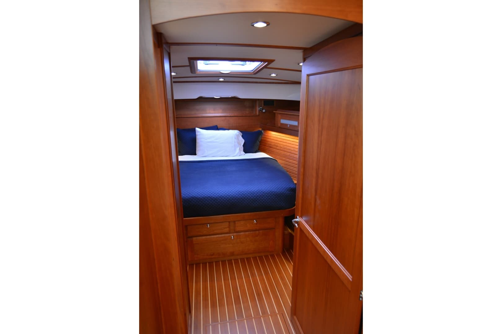 2019 Sabre 45 Salon Express