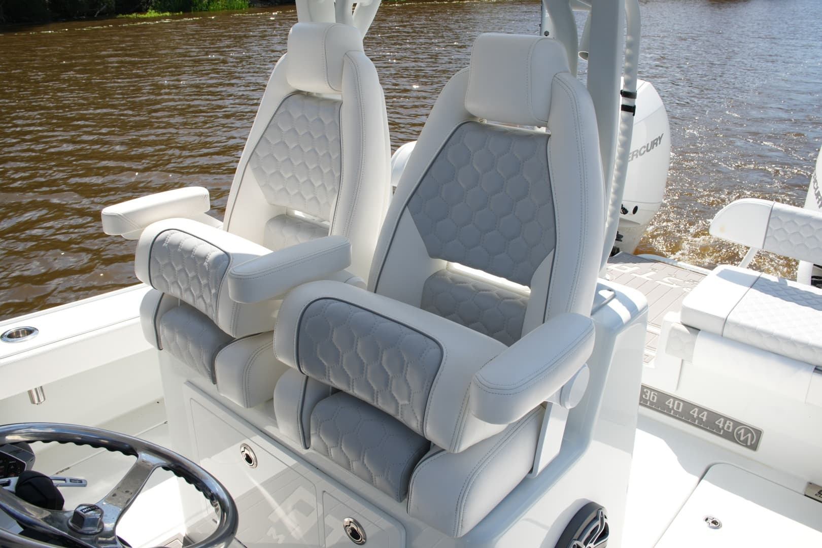 2024 Costa Custom 264 HC