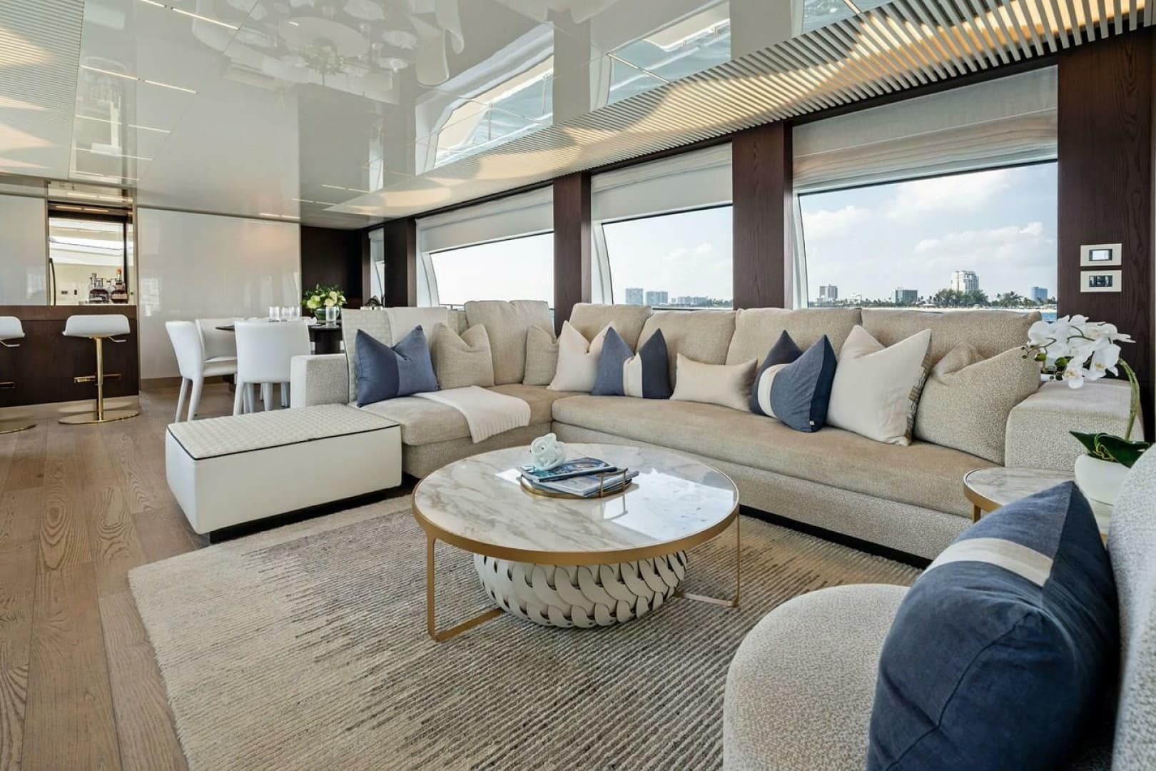 2022 Ferretti Yachts 850 Motoryacht