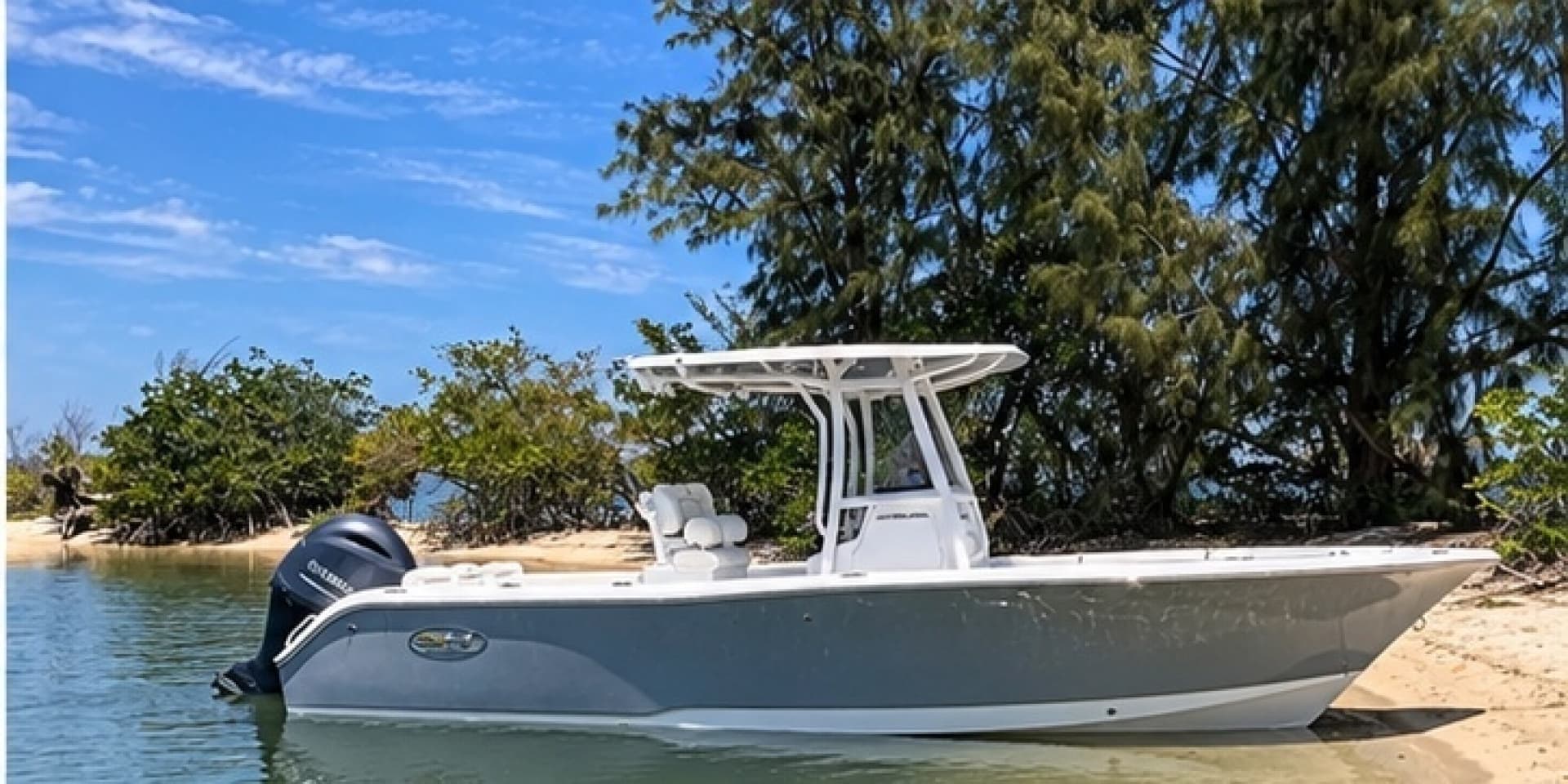2018 Sea Hunt 225 Ultra