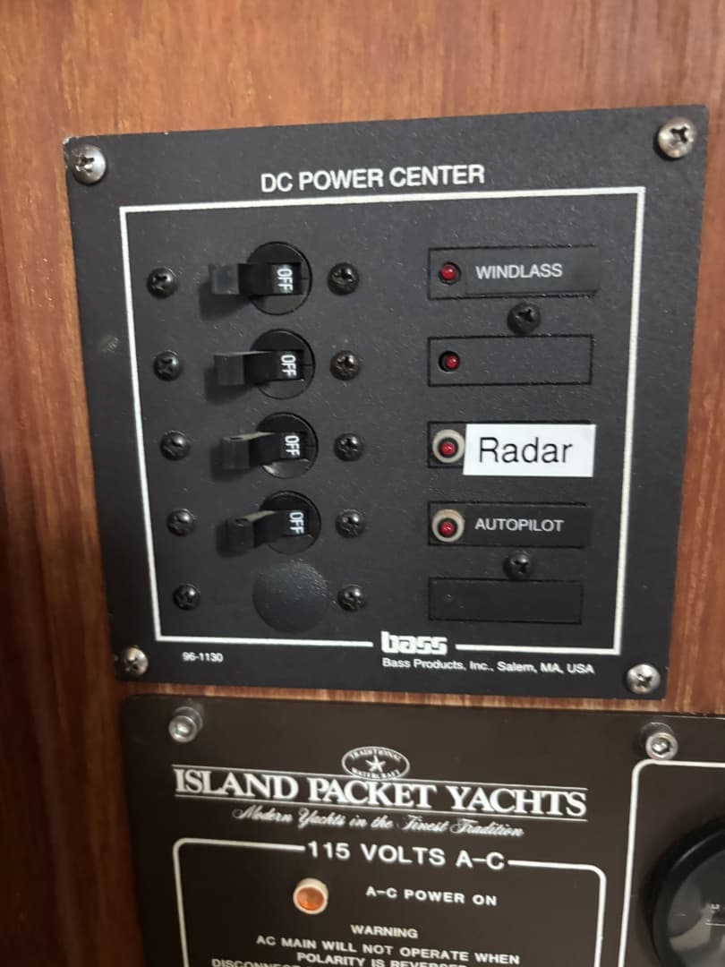 1987 Island Packet 31