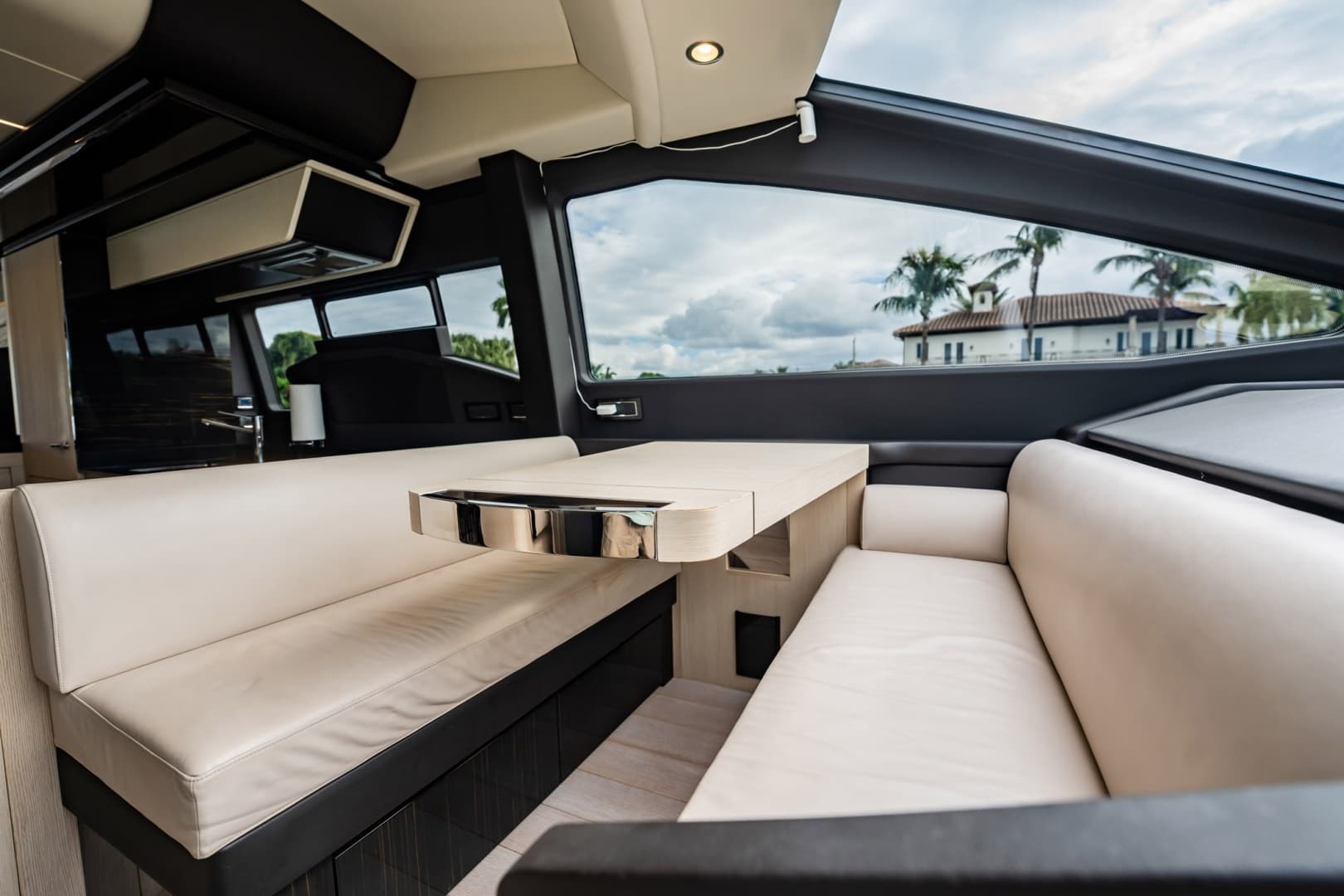 2020 Azimut Fly 72