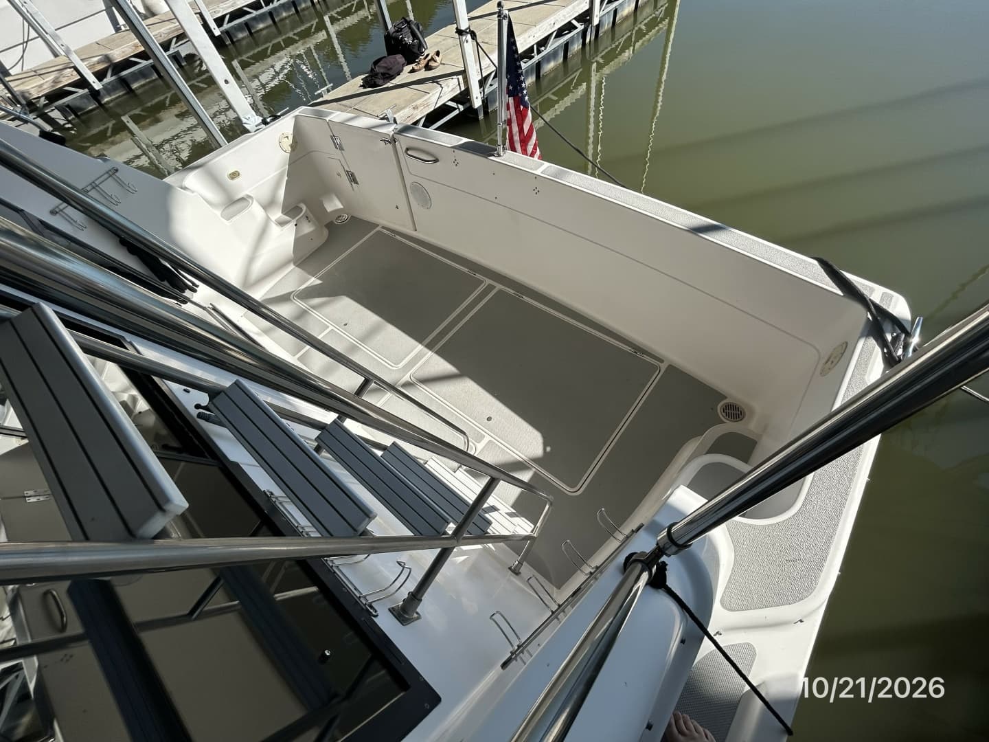 Bayliner 3988 aftdeck2