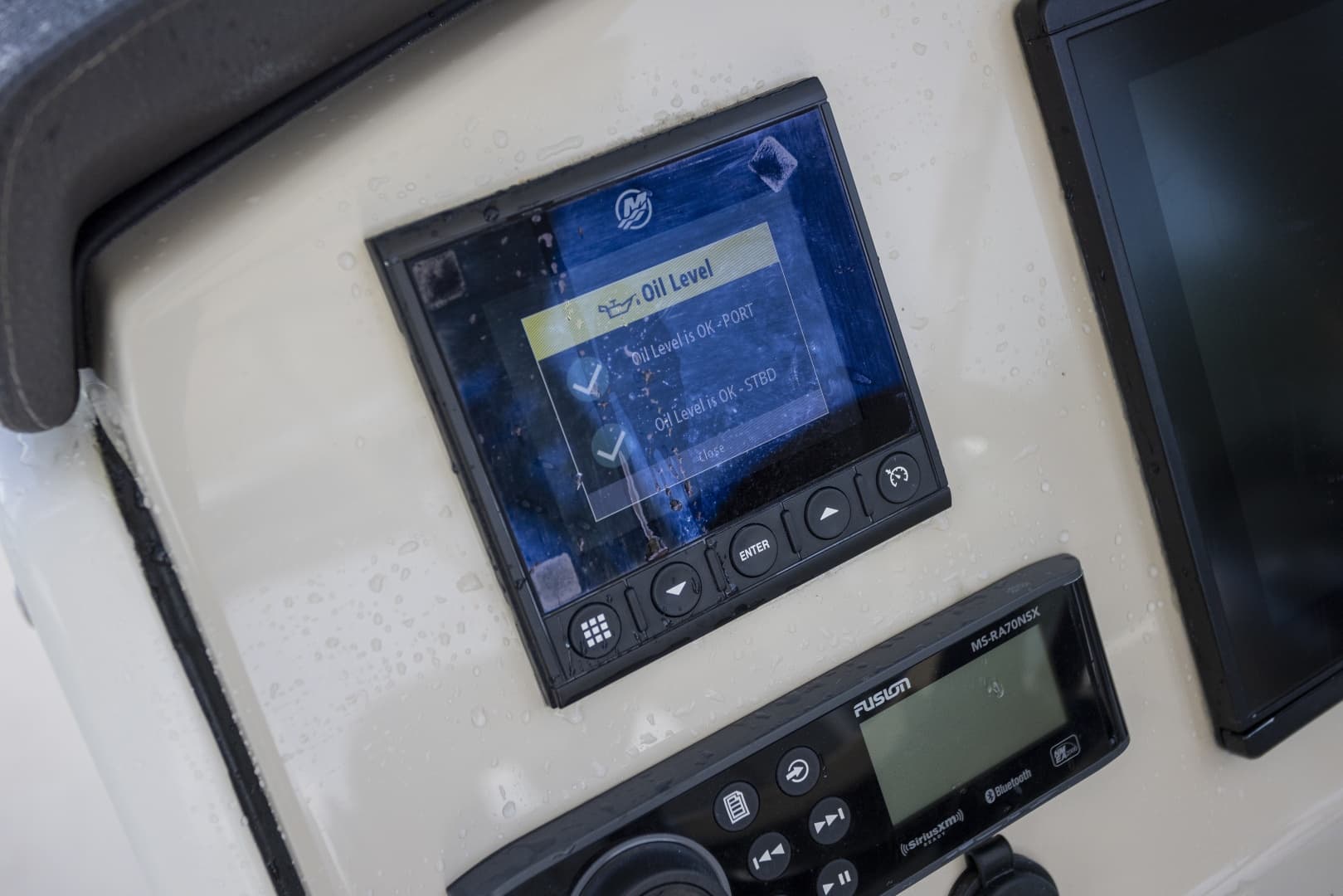 2019 Boston Whaler 270 Vantage