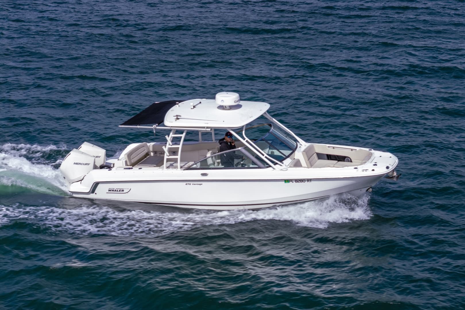 2019 Boston Whaler 270 Vantage