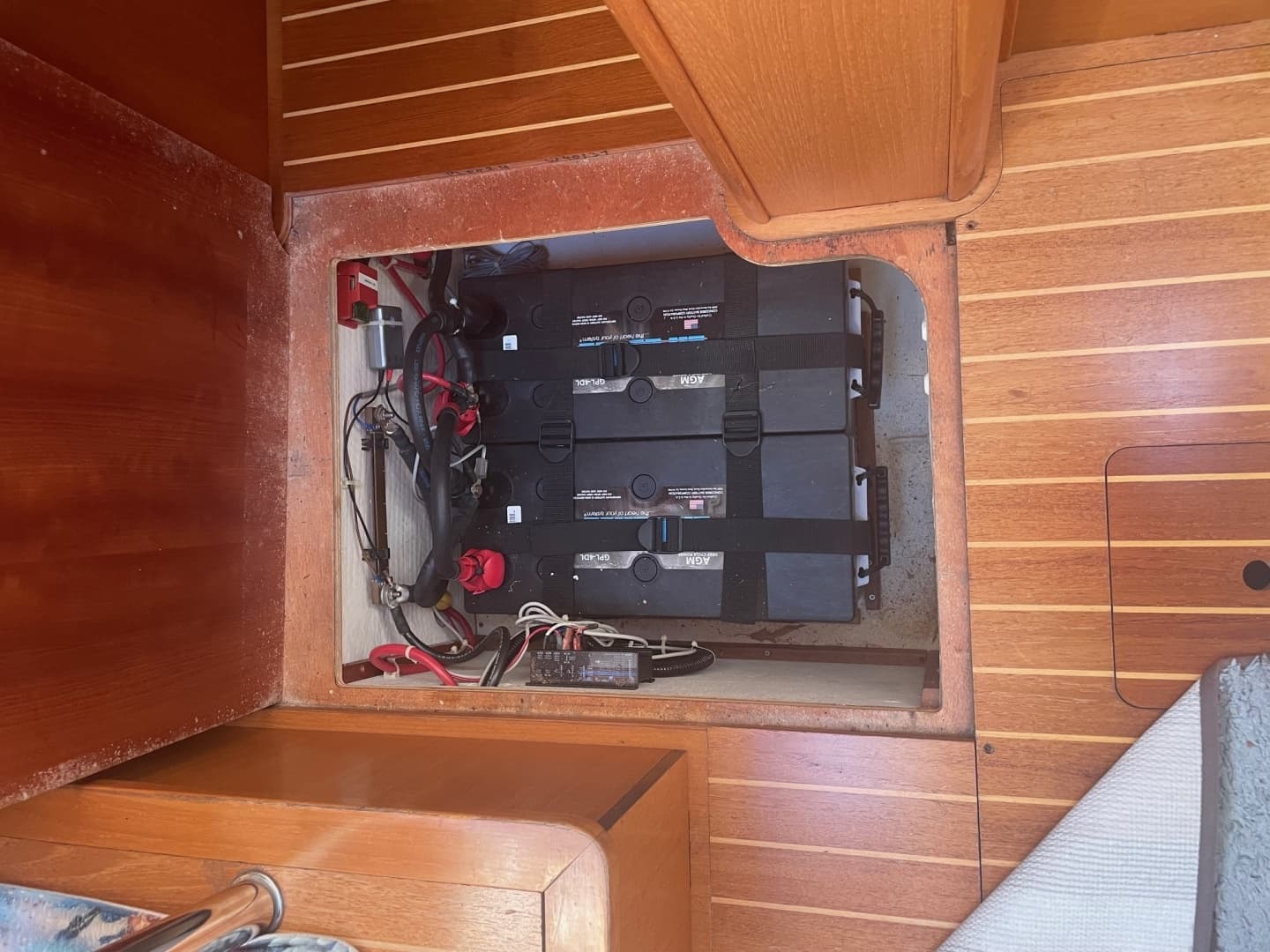 2002 Wauquiez 40 Pilot Saloon