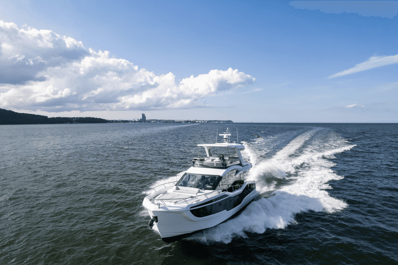 2024 Galeon 560 FLY