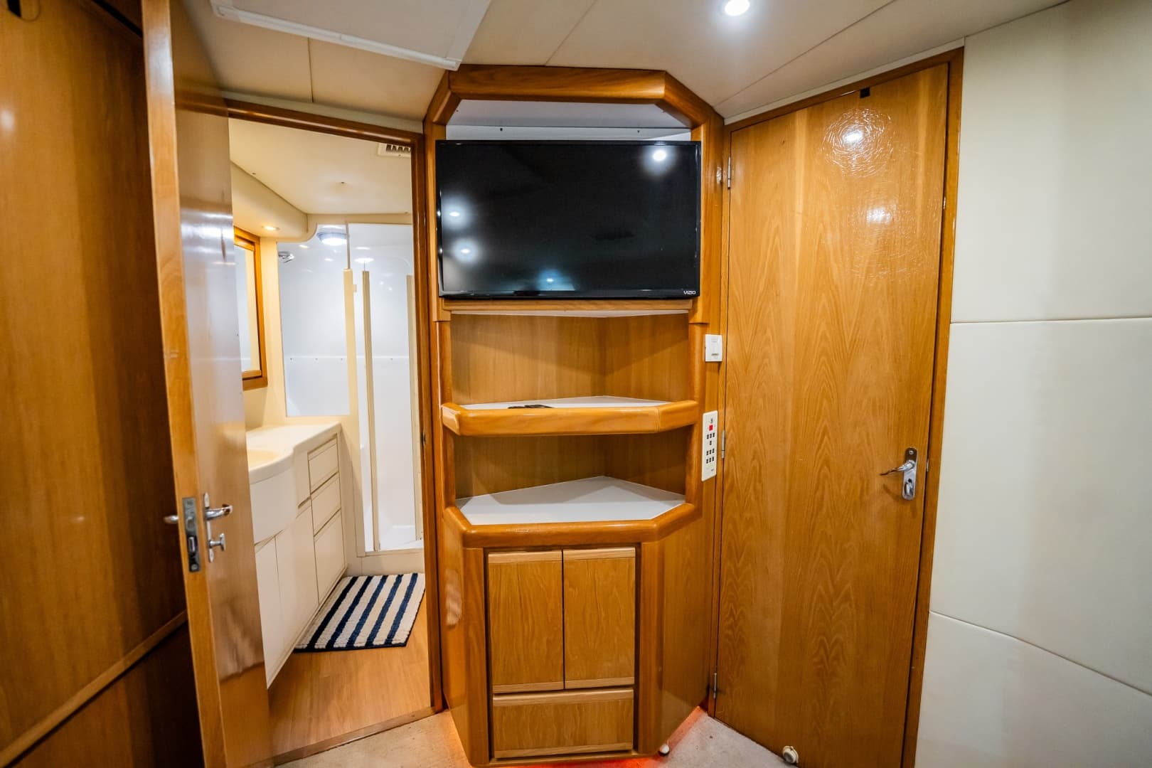 1998 Bertram 54 Convertible