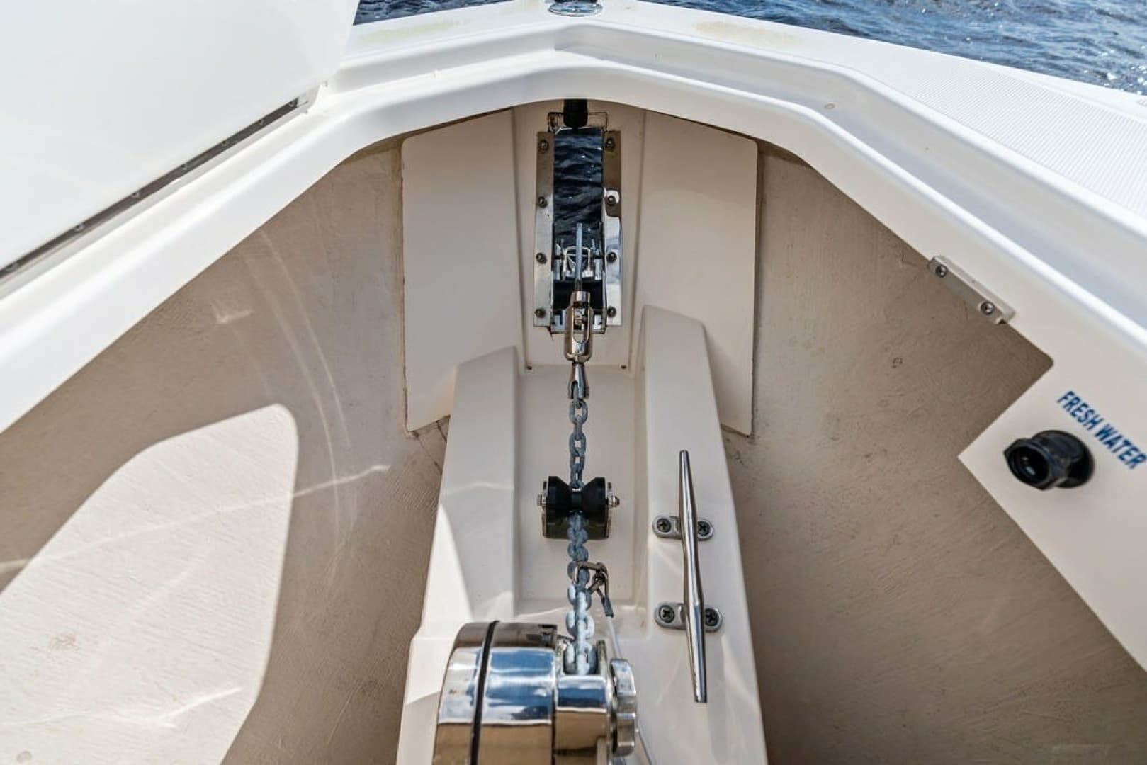 2024 Tiara Yachts 38 LS