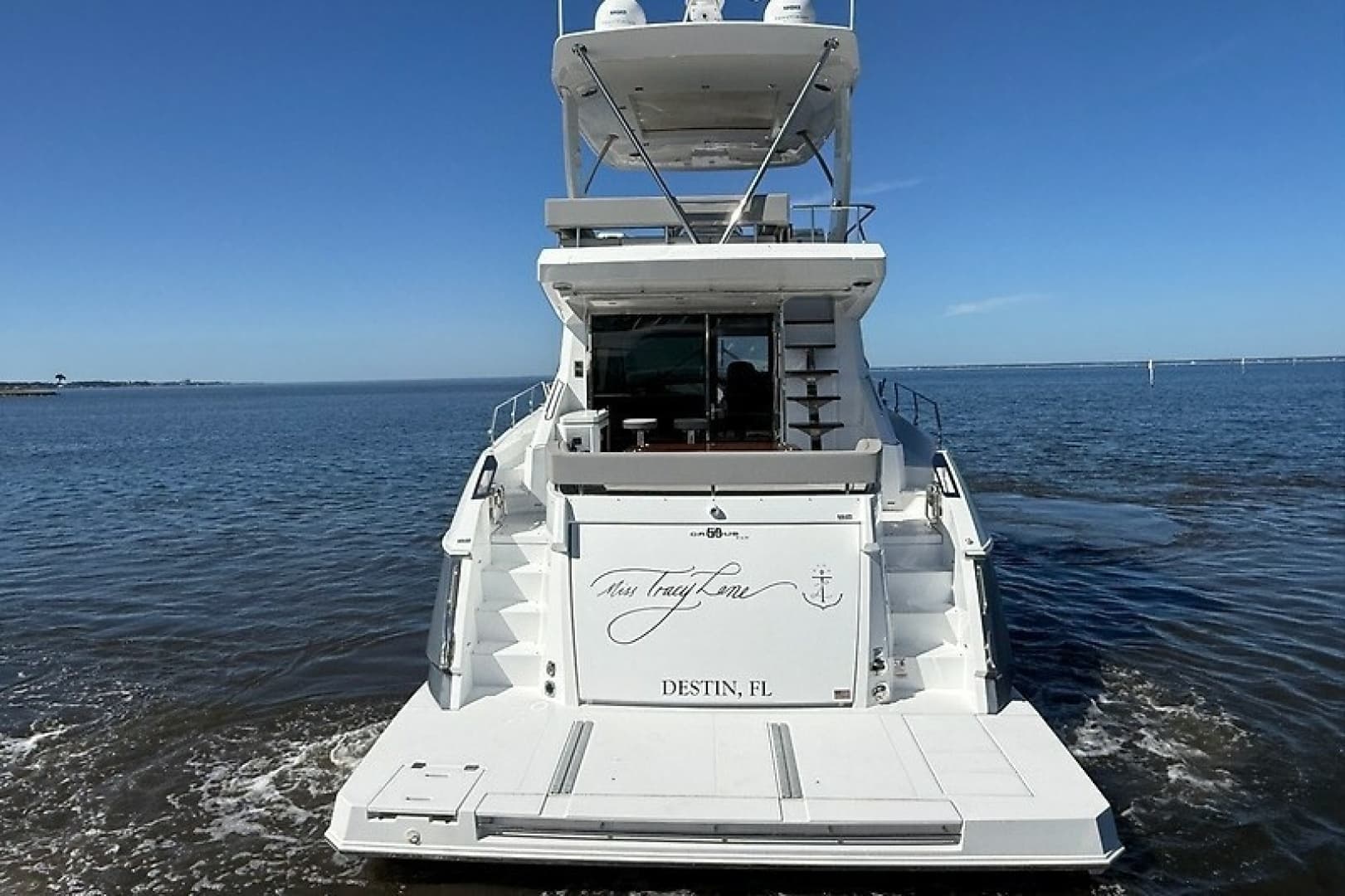 2023 Cruisers Yachts 60 Fly