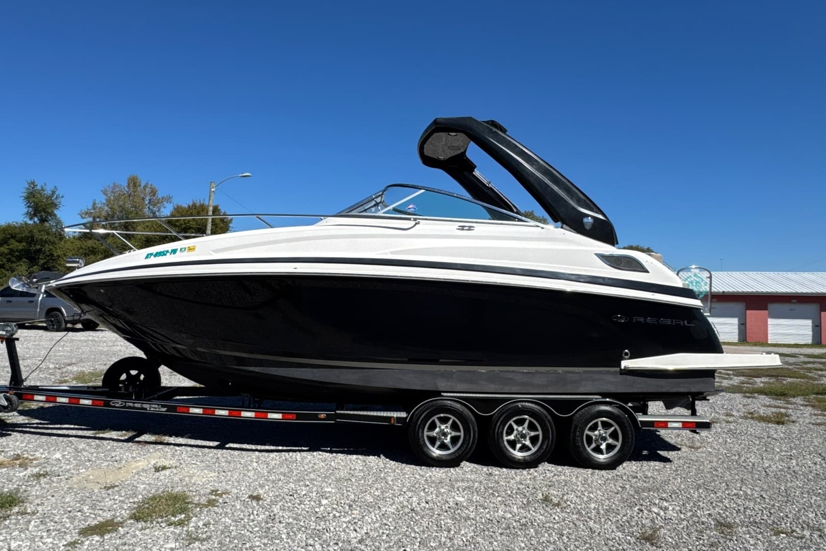 2017 Regal 28 Express