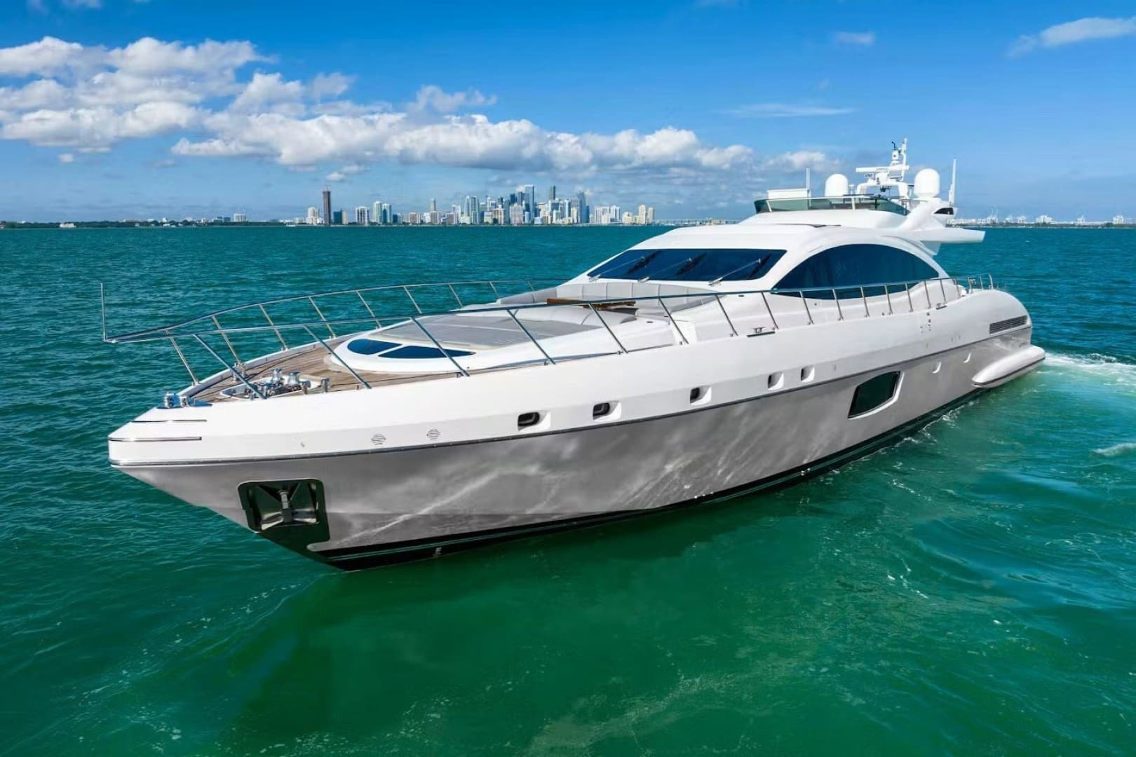 2016 Mangusta 94