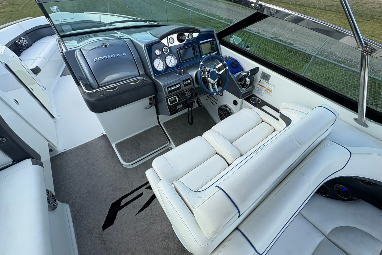 2015 Formula 350 FX Crossover Bowrider