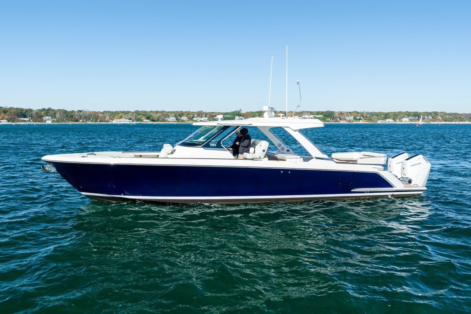 2023 Tiara Yachts 43 LS