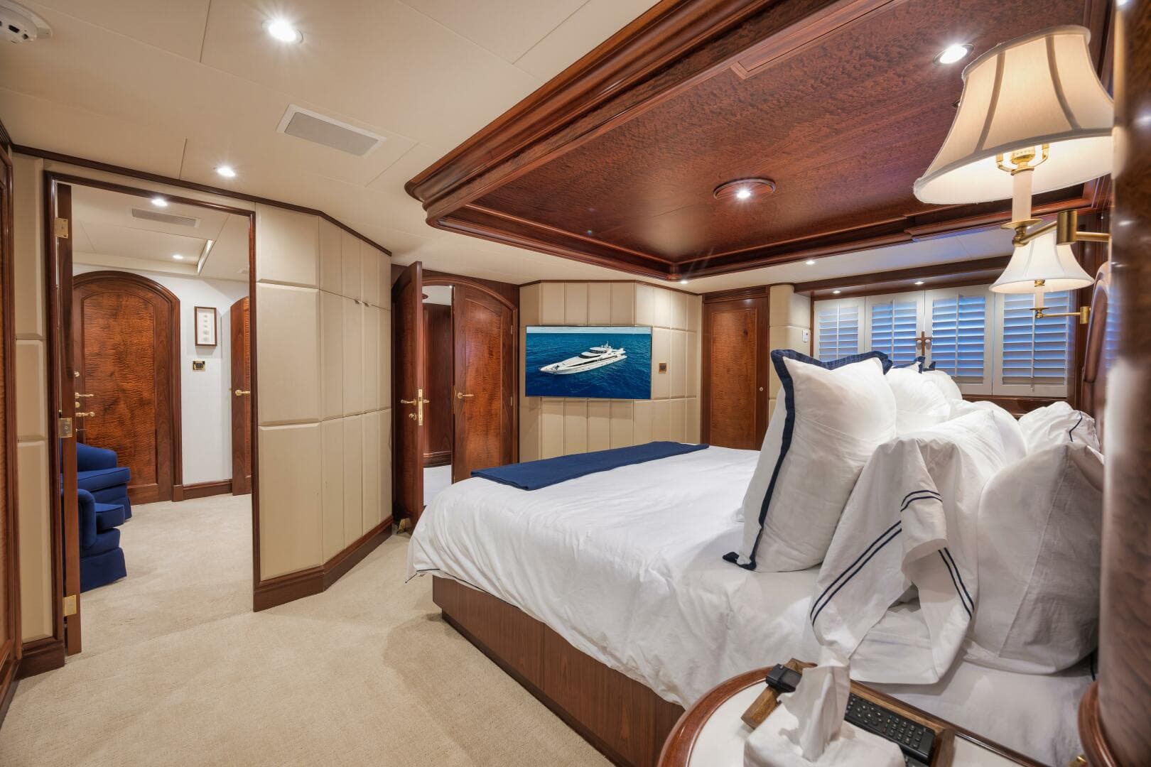 2002 Sovereign Raised Pilothouse