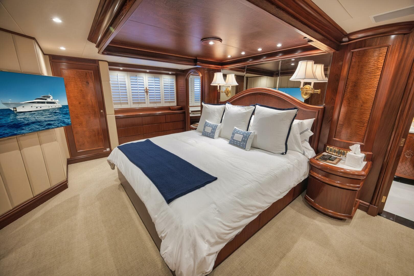 2002 Sovereign Raised Pilothouse