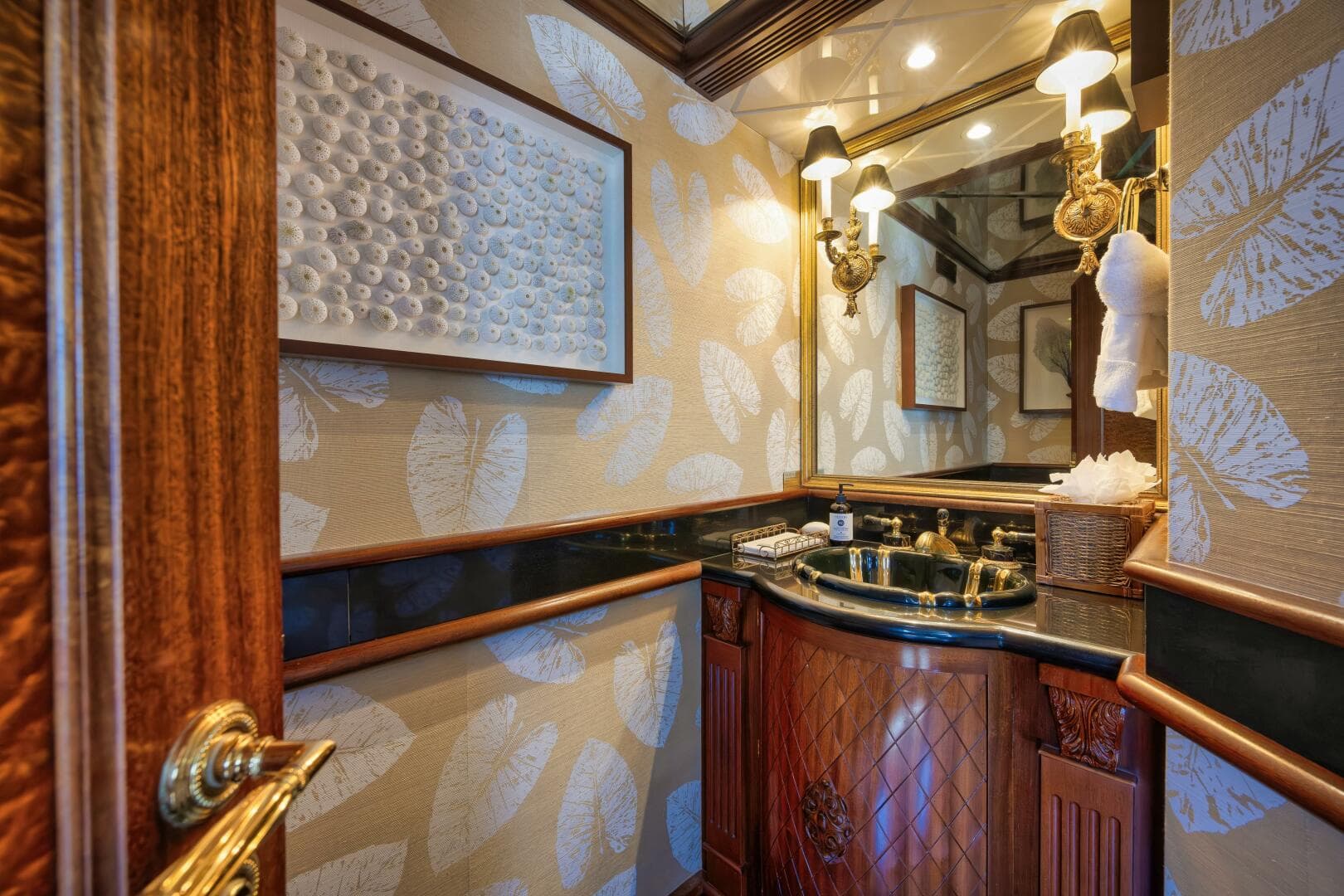 2002 Sovereign Raised Pilothouse