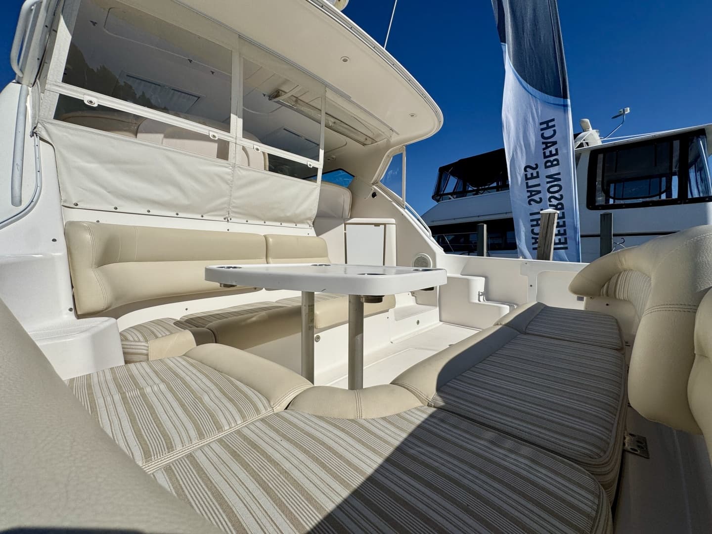 2006 Tiara Yachts 4300 Sovran