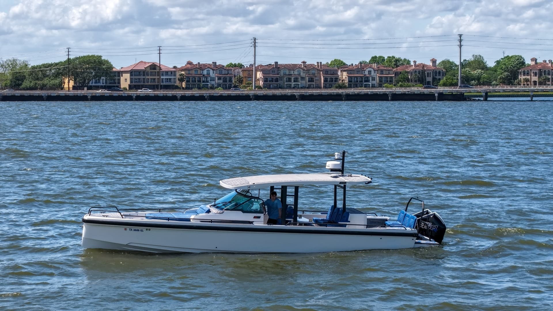 2019 Axopar 37 Sun Top