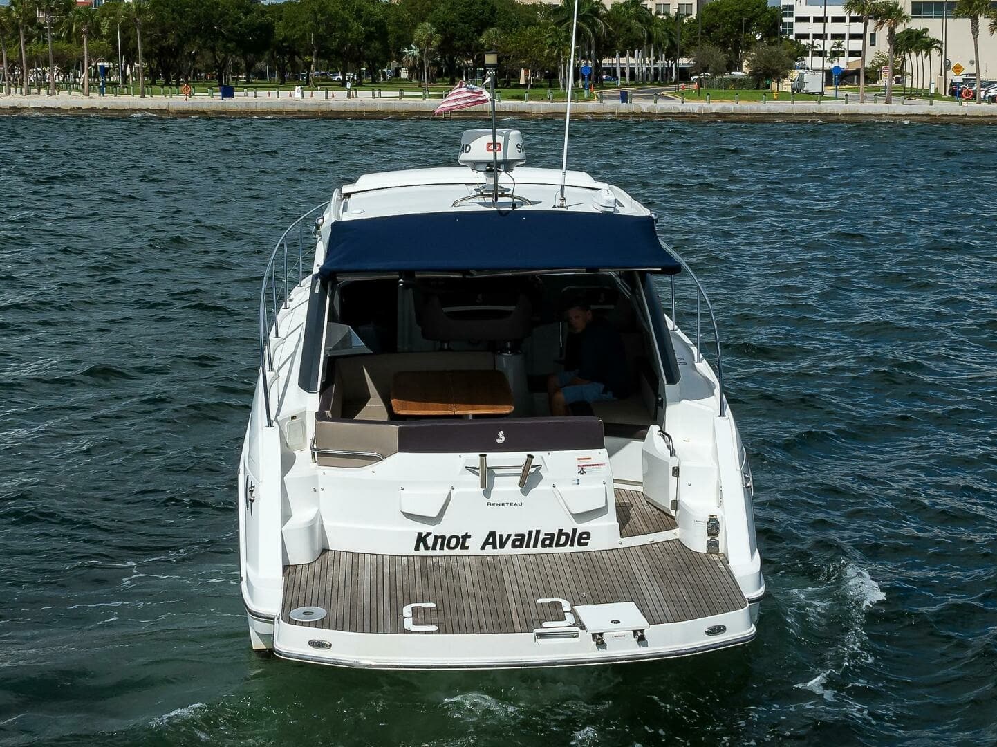 Beneteau 38 GT - Profile