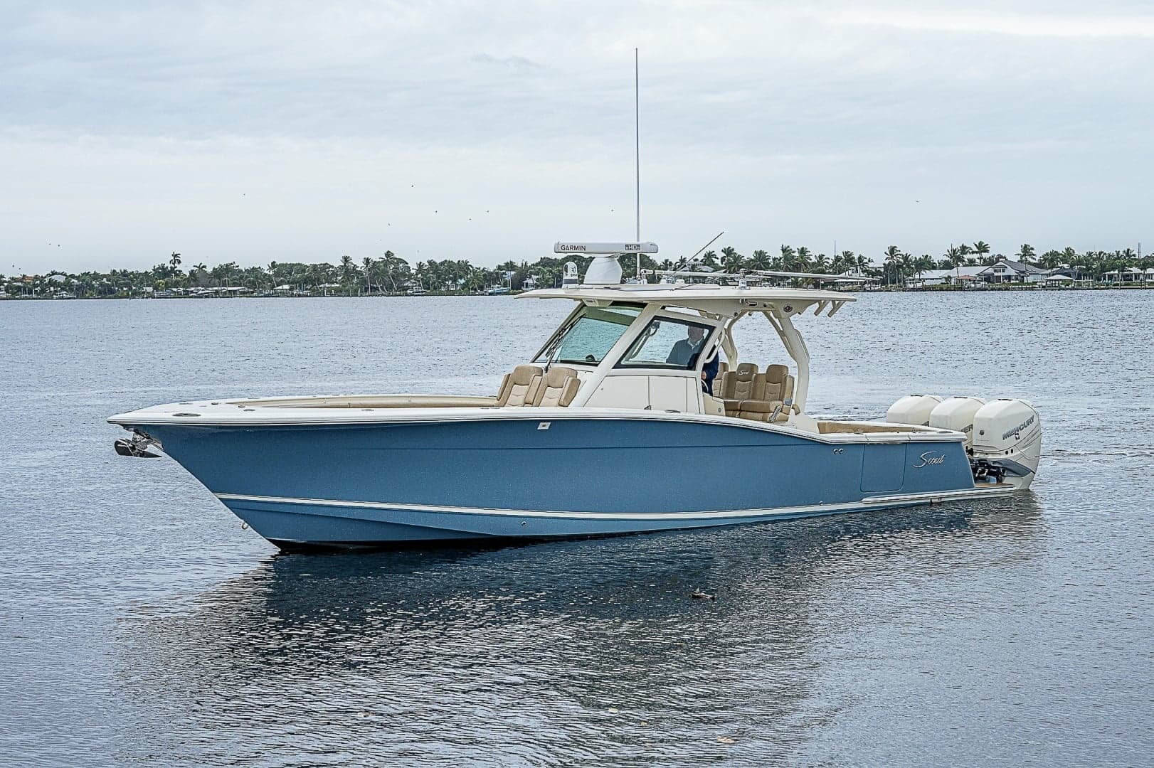 Scout 35 - WOLVERINE - Exterior Profile