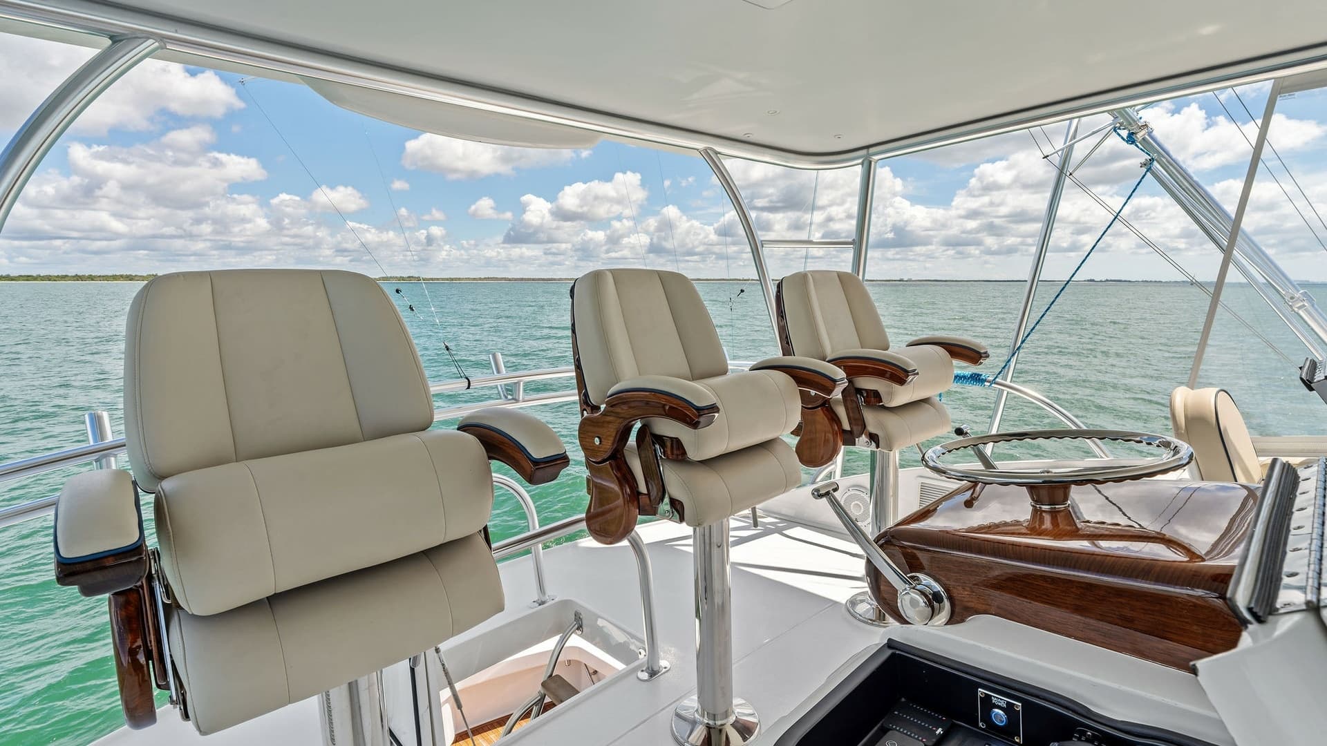 Flybridge Helm with Captain's Chairs
